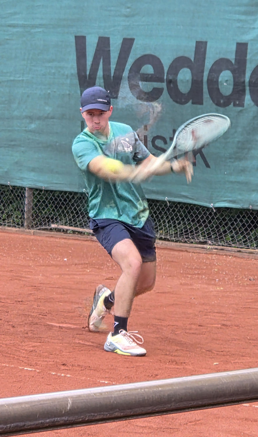 Herren des SuS Tennis feiern Auswärtserfolg