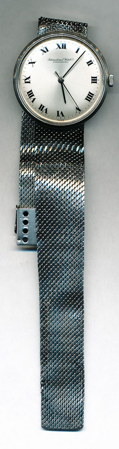 IWC オールドインター （Cal.C403/１９7０年代/手巻/アンティーク）　オーバーホール・パッキン交換・機止めネジ交換・歯車調整を承らせて頂きました