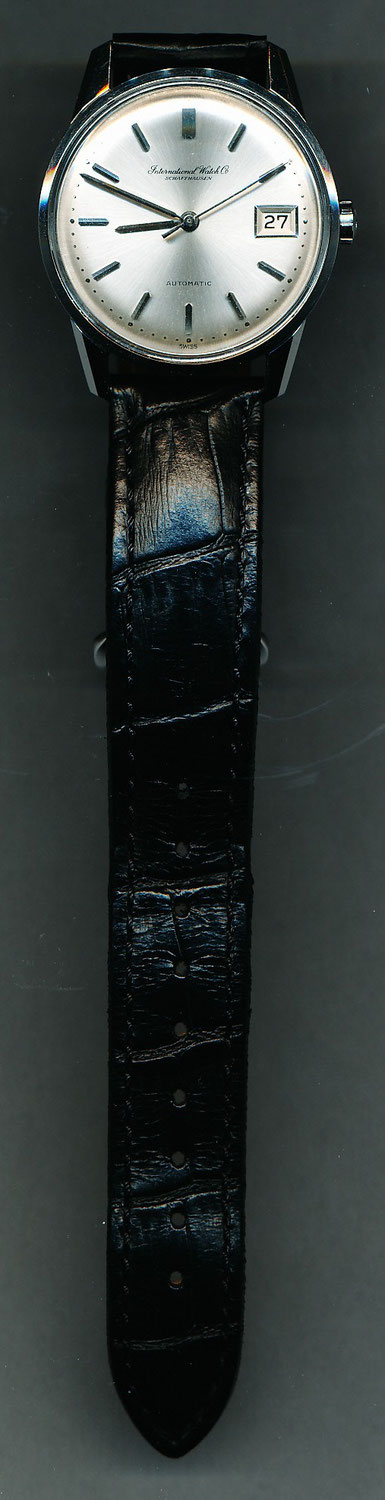 IWC オールドインター デイト（Cal.C.8541/１９６０年代/アンティーク）　オーバーホール・パッキン交換・ゼンマイ交換・歯車調整を承らせて頂きました