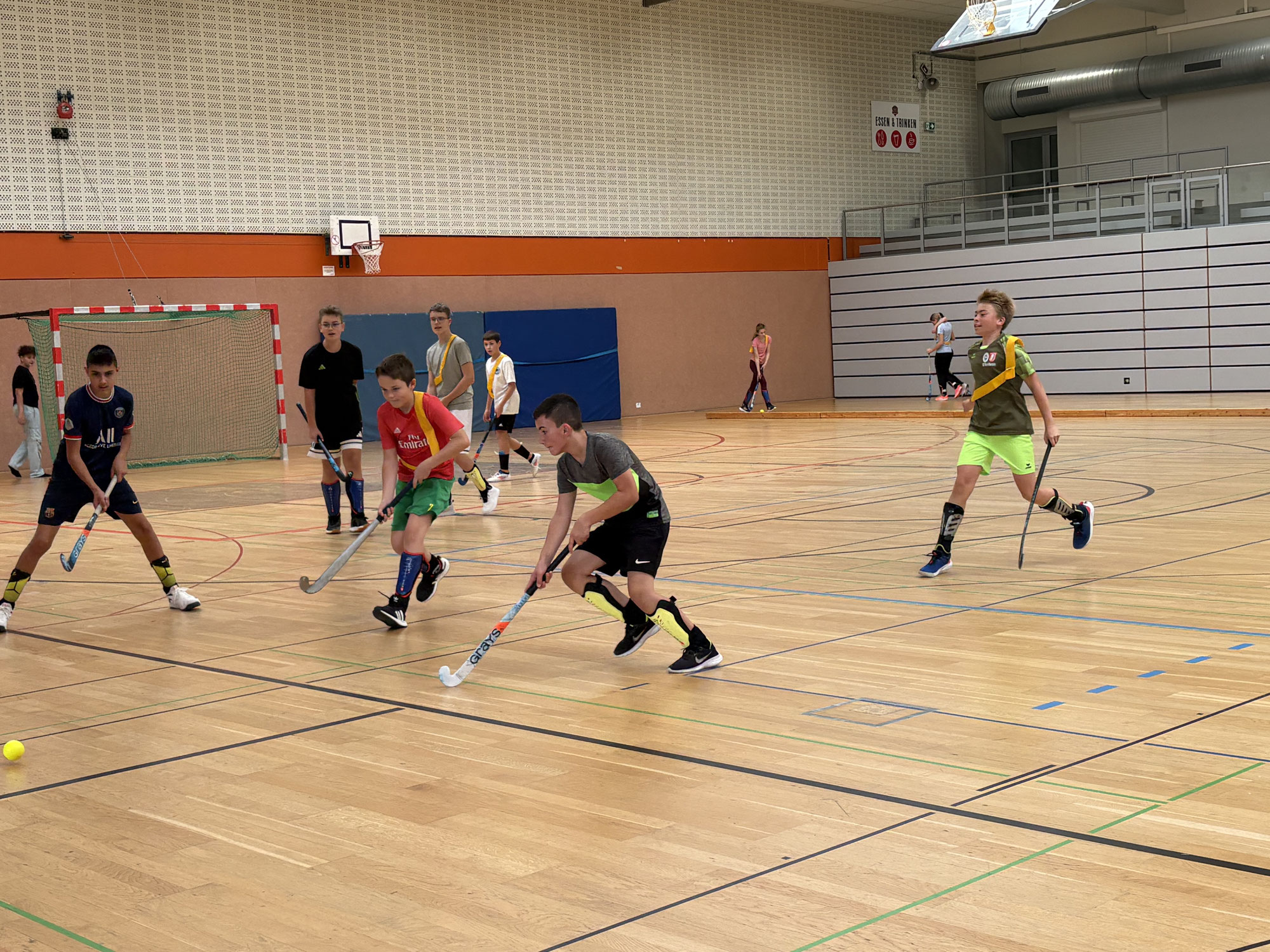 TuS Iserlohn (Abteilung Hockey) besucht zum wiederholten Mal die Stufe 7 im Sportunterricht