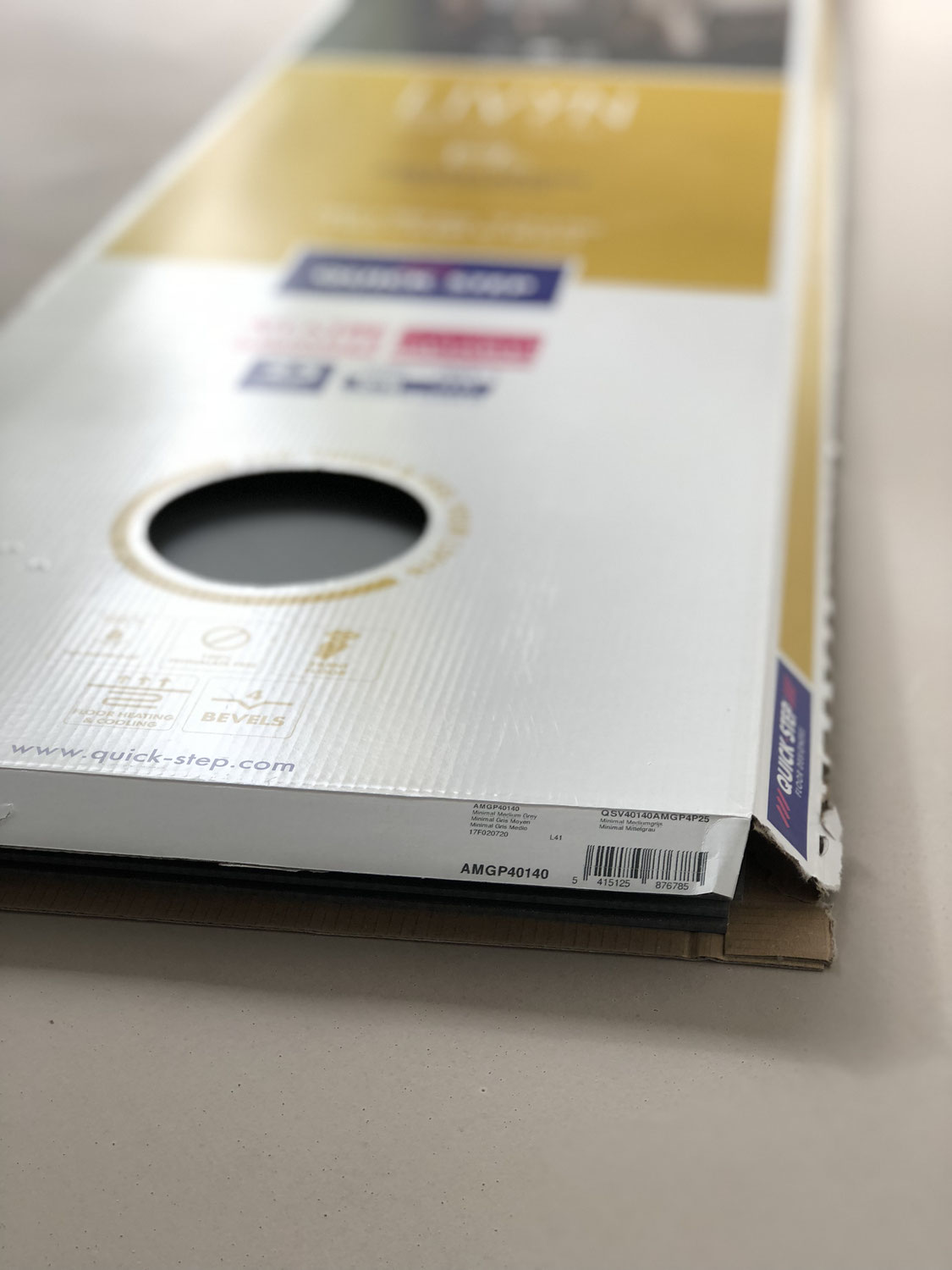 Quick-Step® AMGP40140 Ambient Glue+ | Minimal Medium Grijs in Dordrecht