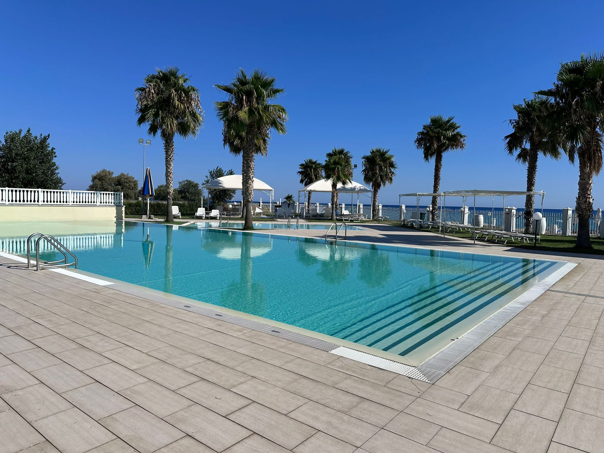Familienhotel Villaggio Da Mario in Mandatoriccio Mare – Urlaub direkt am Meer
