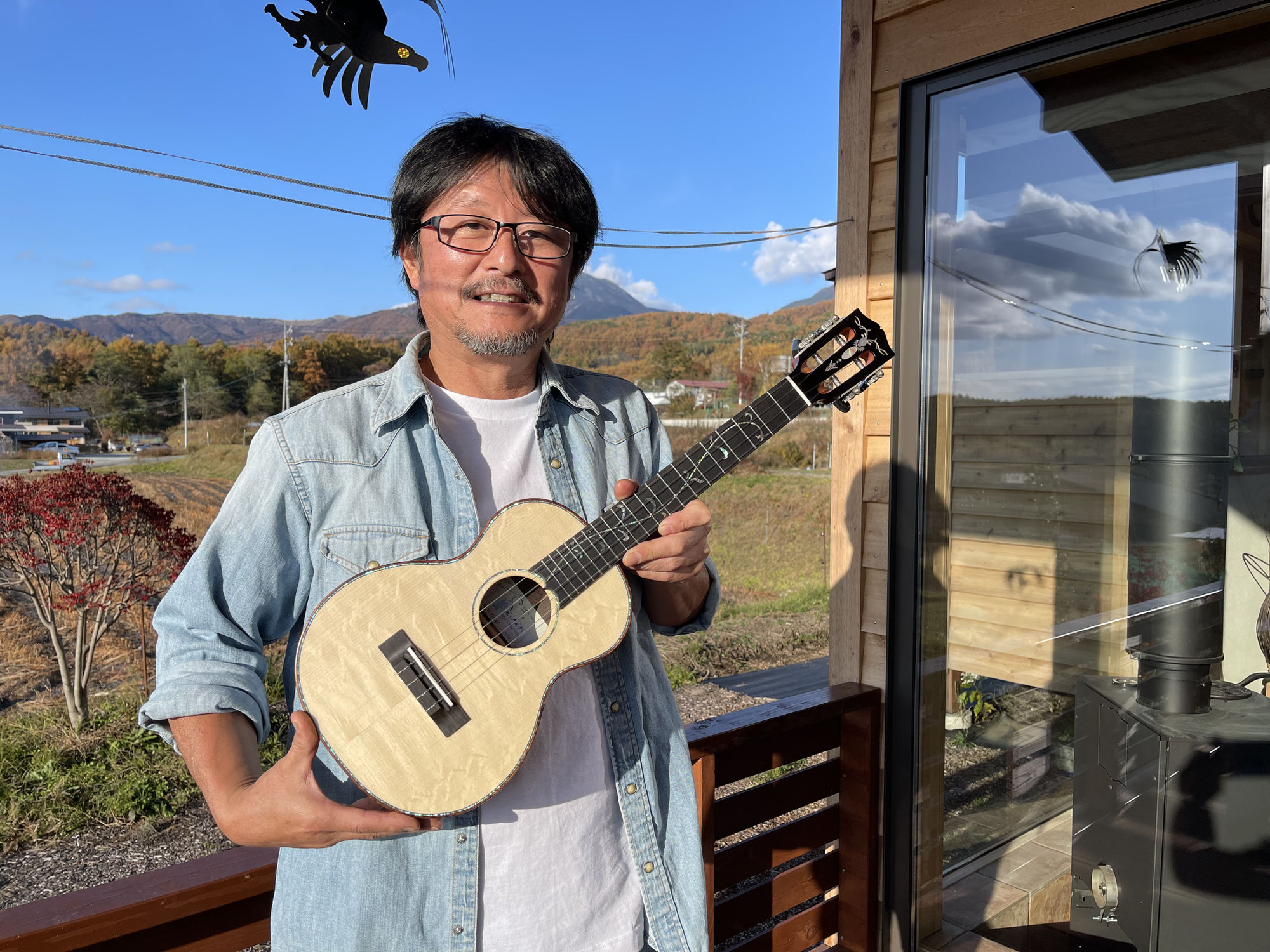 セイレンウクレレ祝10周年記念モデル完成お披露目