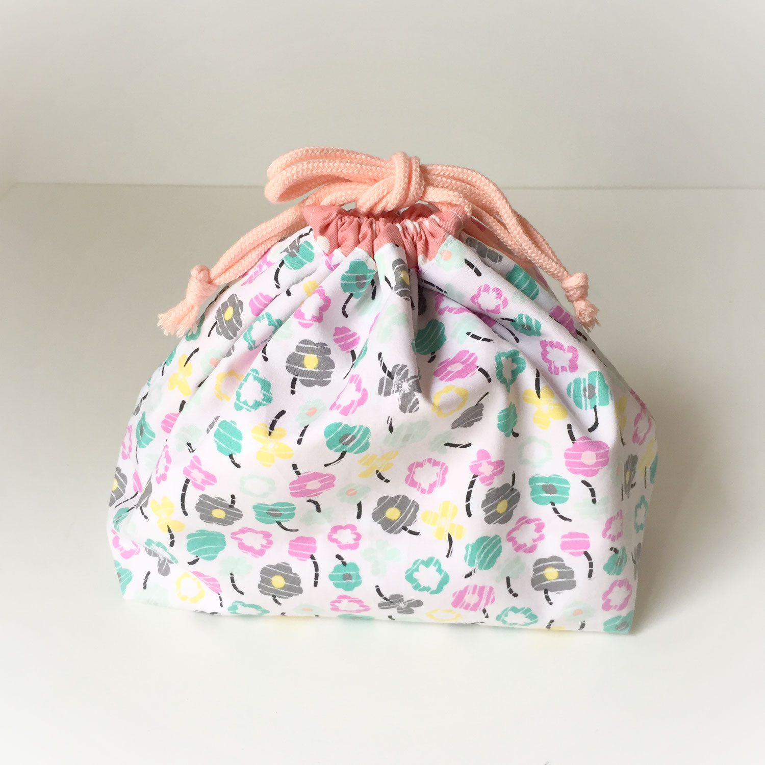 コップ袋・お弁当袋のサイズってどのくらいがいいの？