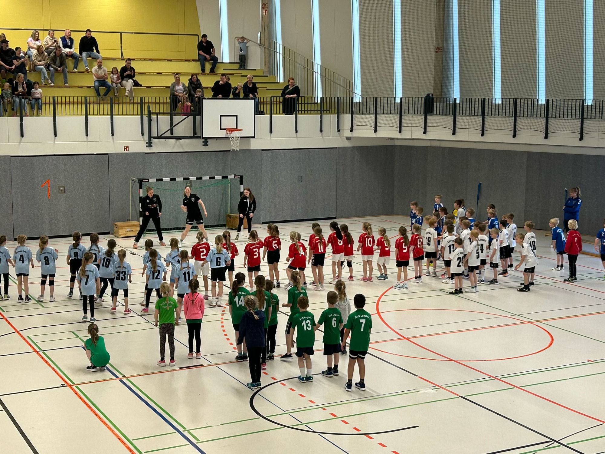 Minispielfest in der Hamalandhalle