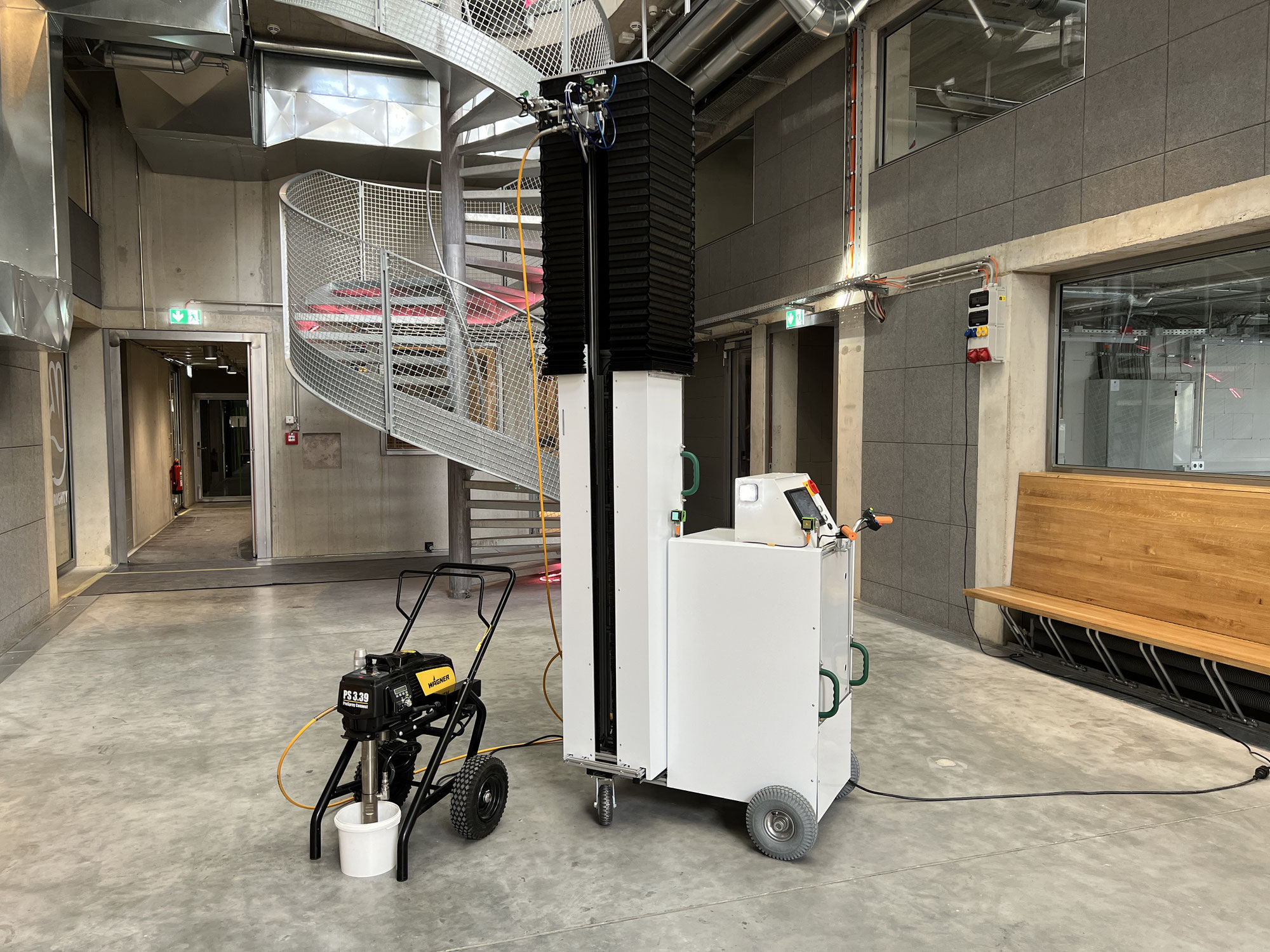 Willkommen im Team: Spraybot NOVA – Der Malerroboter