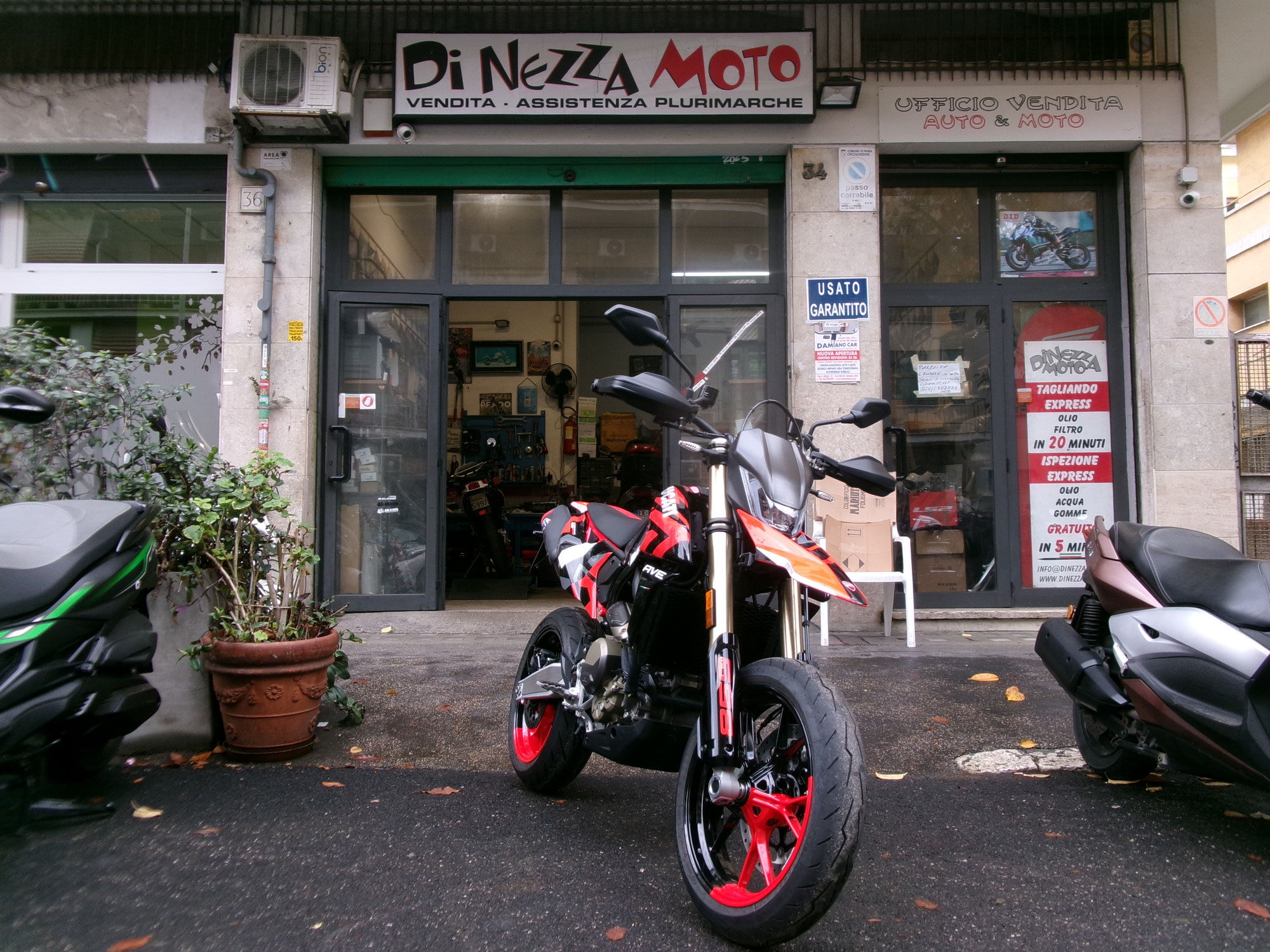 DUCATI HYPERMOTARD 698 ABS RVE - 2024 - KM 1.000 - EURO 5