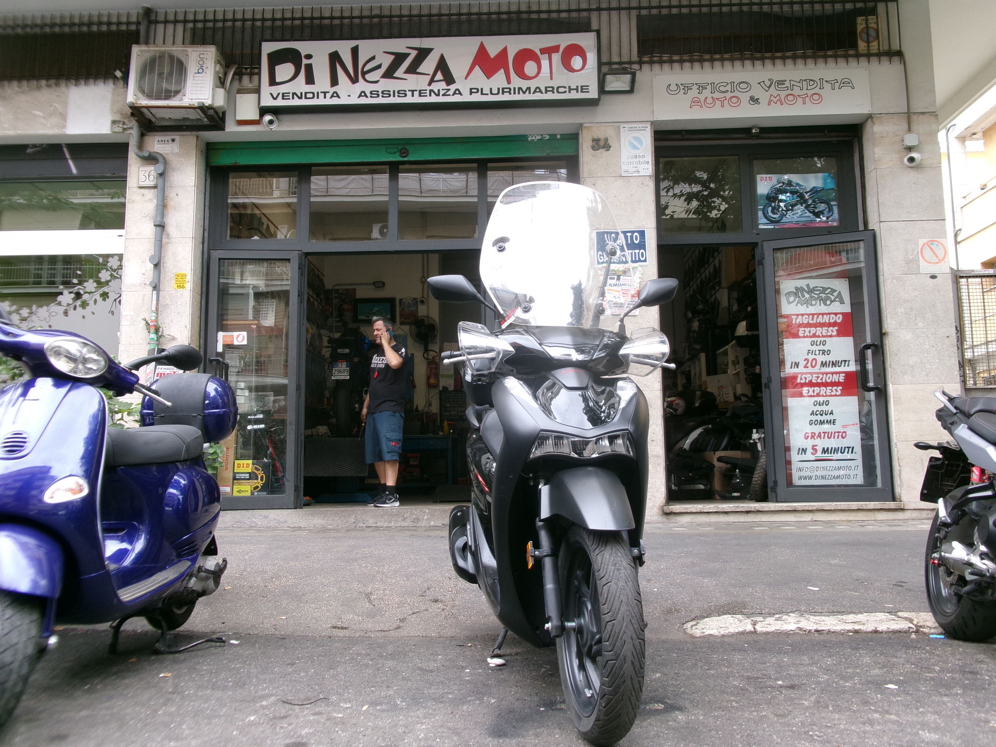 HONDA SH 125 SPORT ABS TCS - 2024 - KM 12.000 - EURO 5 - IVA ESPOSTA