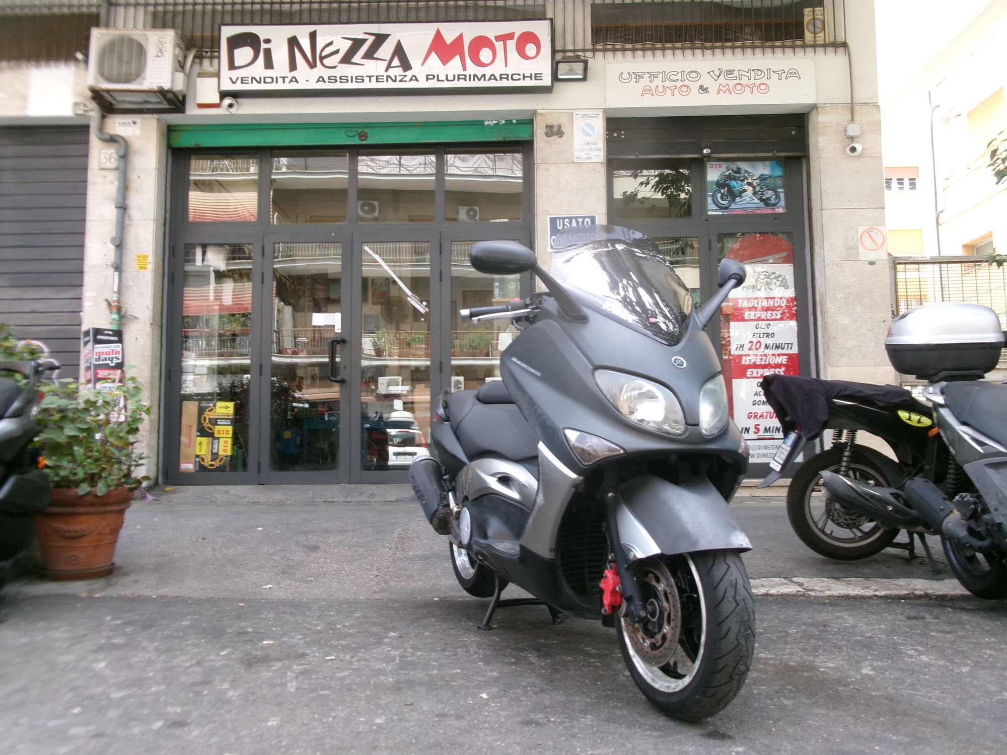 YAMAHA T-MAX 500 I BLACK MAX - 2005 - KM 41.000 - EURO 3