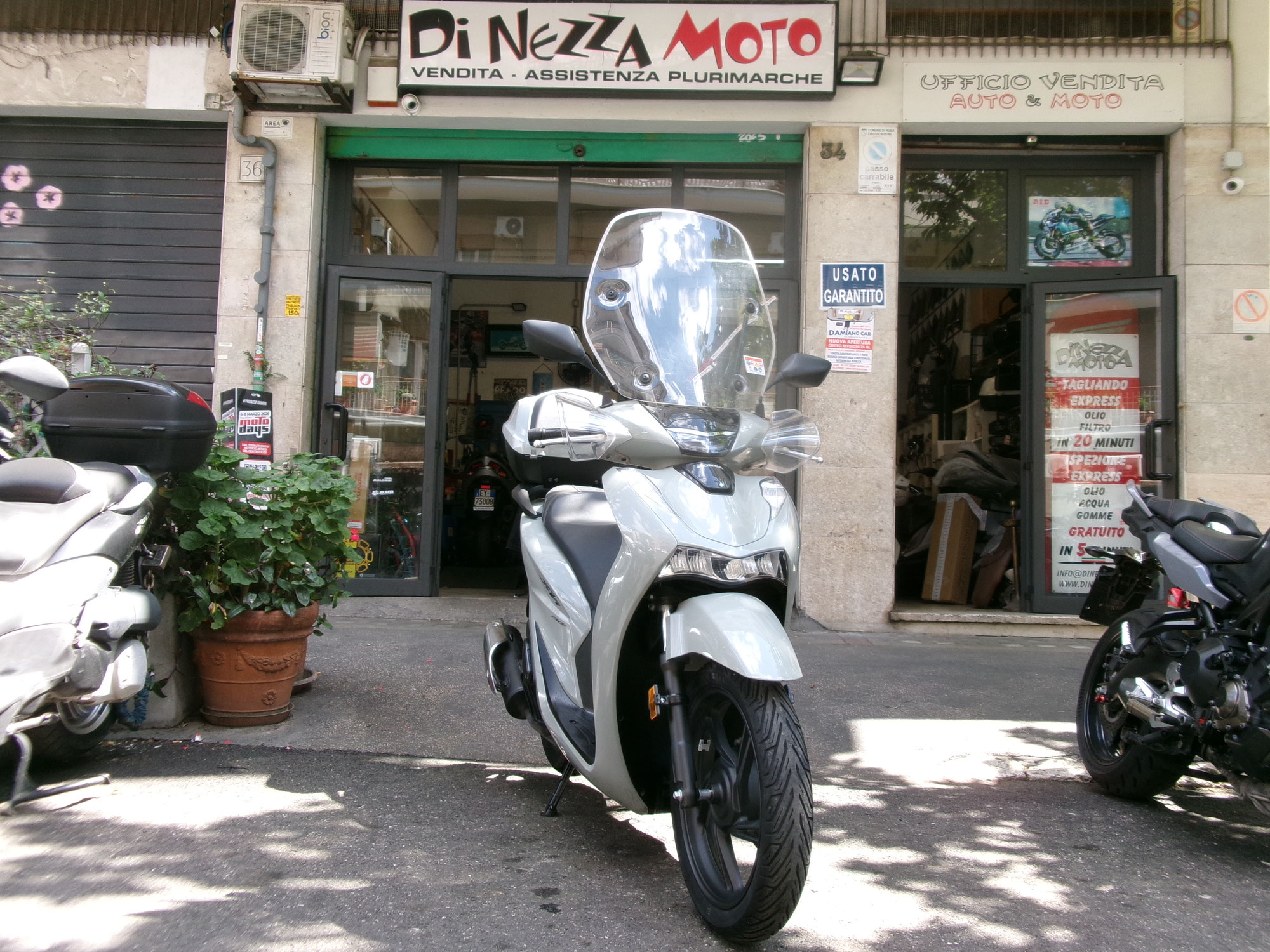 HONDA SH 150 ABS TCS - 2024 - KM 14.000 - EURO 5 - IVA ESPOSTA