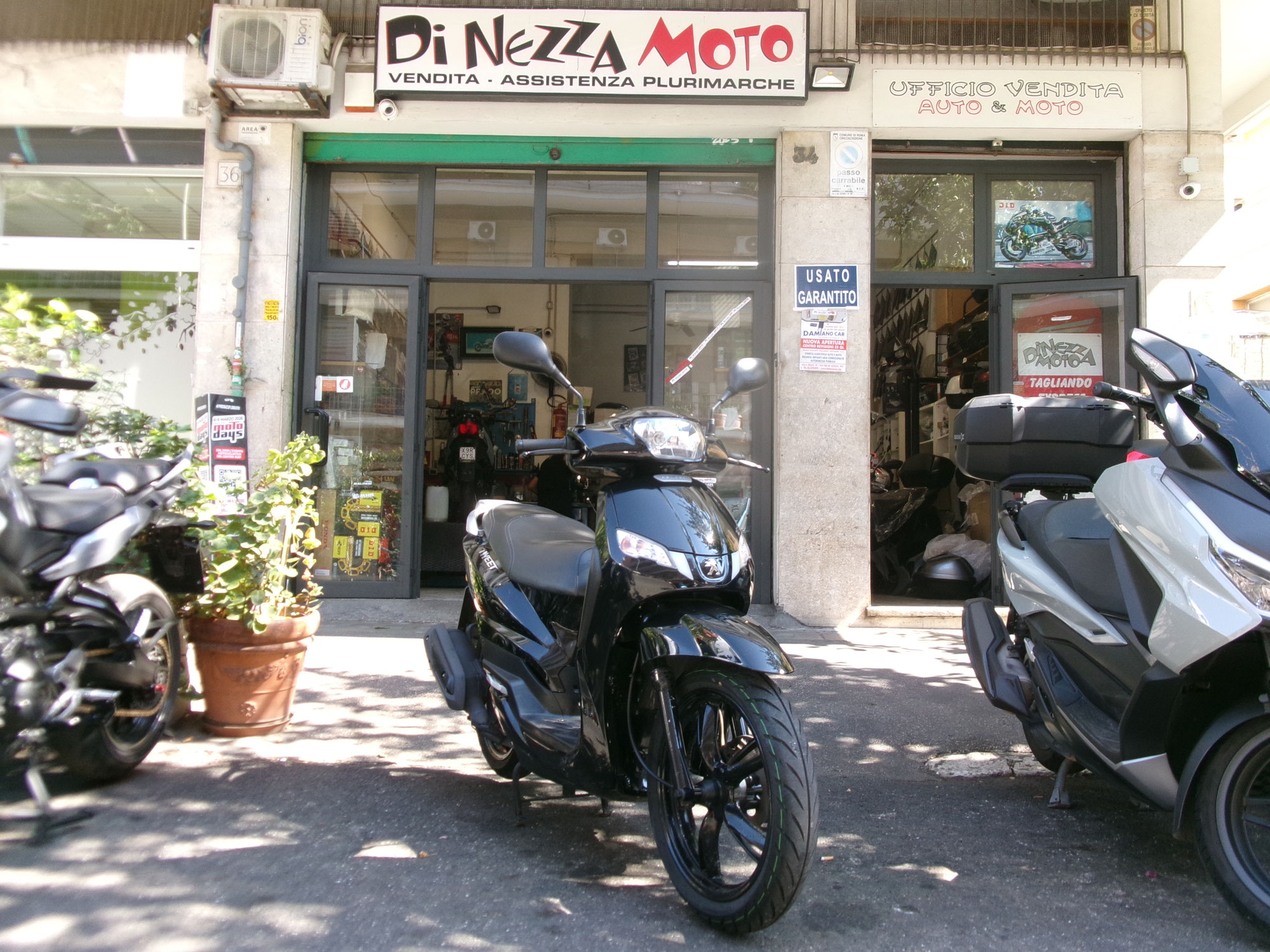 PEUGEOT TWEET 125 - 2023 - KM 7.000 - EURO 5 - IVA ESPOSTA