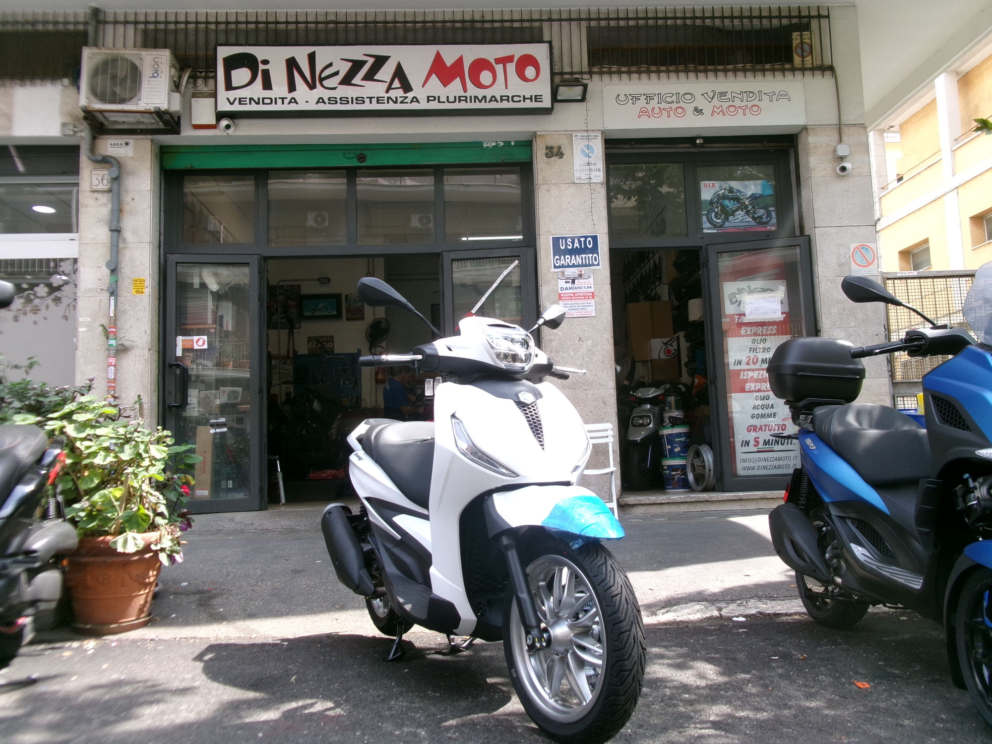 PIAGGIO BEVERLY 310 HPE - EURO 5 + - NUOVO DA IMMATRICOLARE
