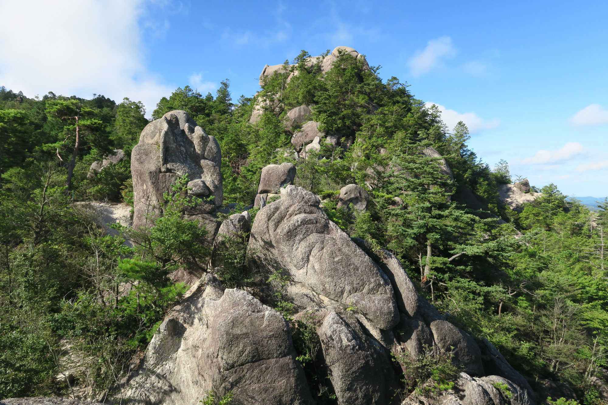 鶏冠山・天狗岩・竜王山