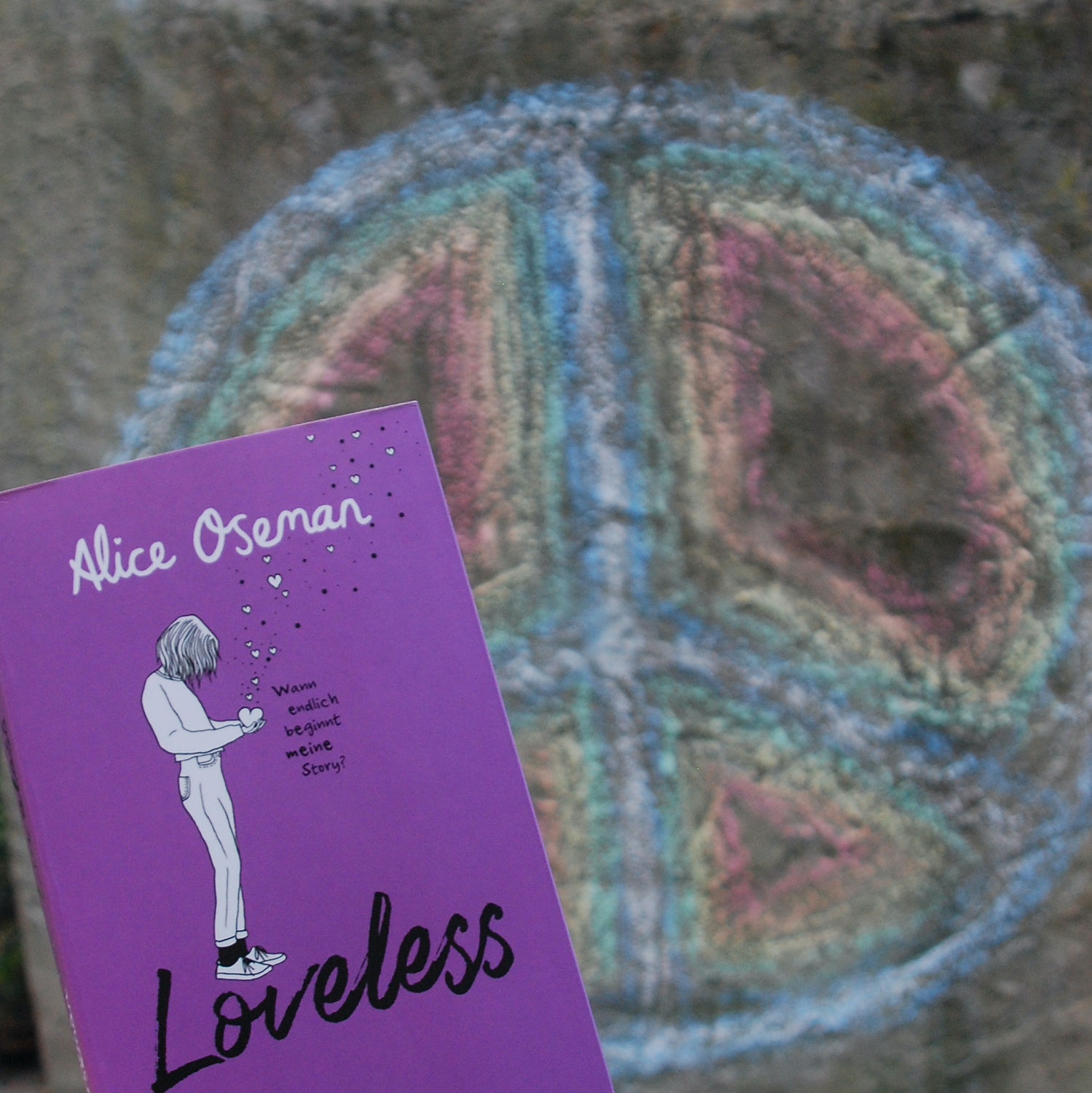 "Loveless" von Alice Oseman (Johanna)