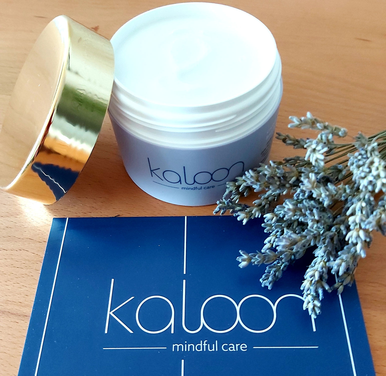Besser einschlafen mit KALOON mindful care COCOONING BODY BALM