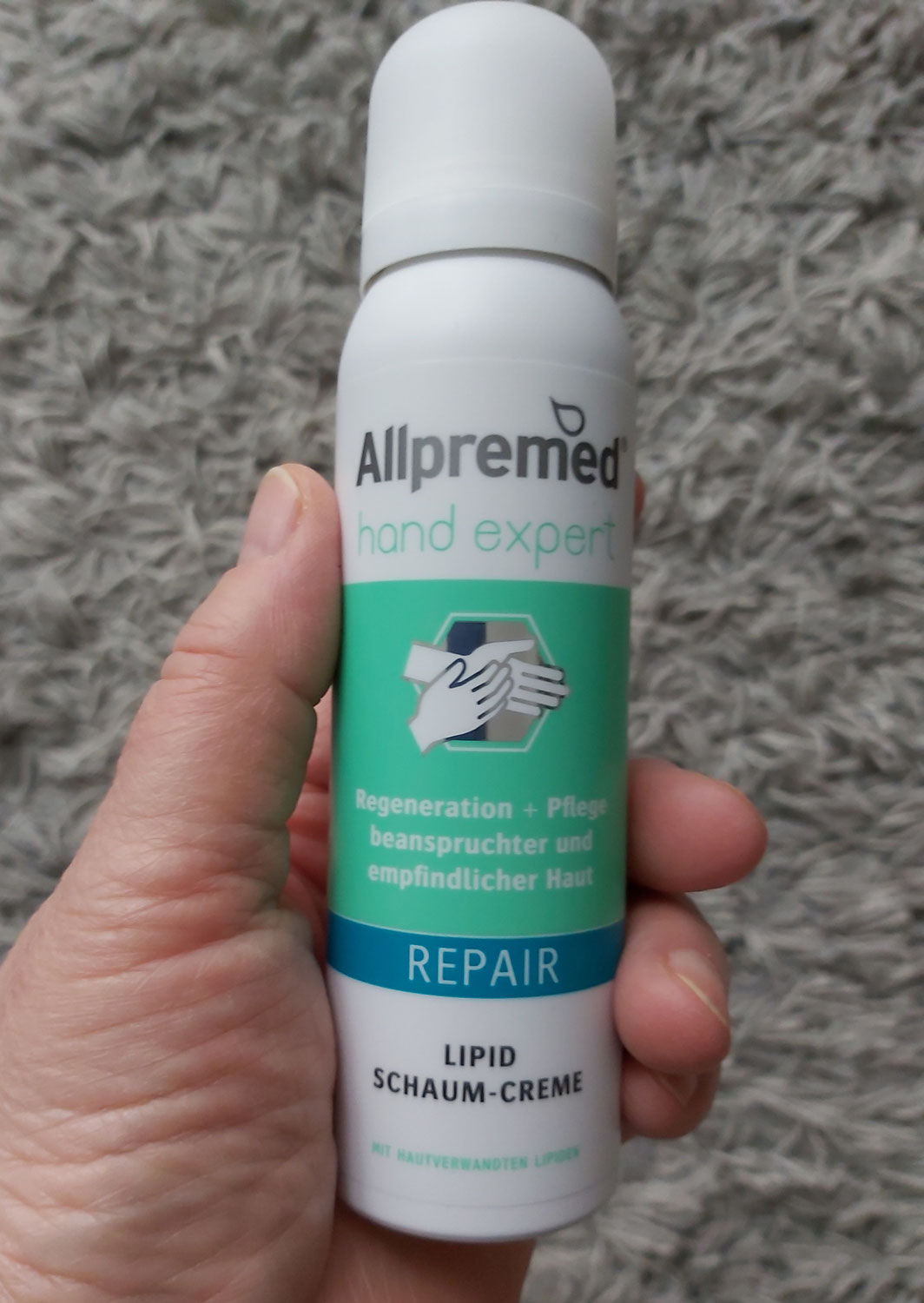 Samtweiche und gepflegte Hände mit ALLPREMED hand expert