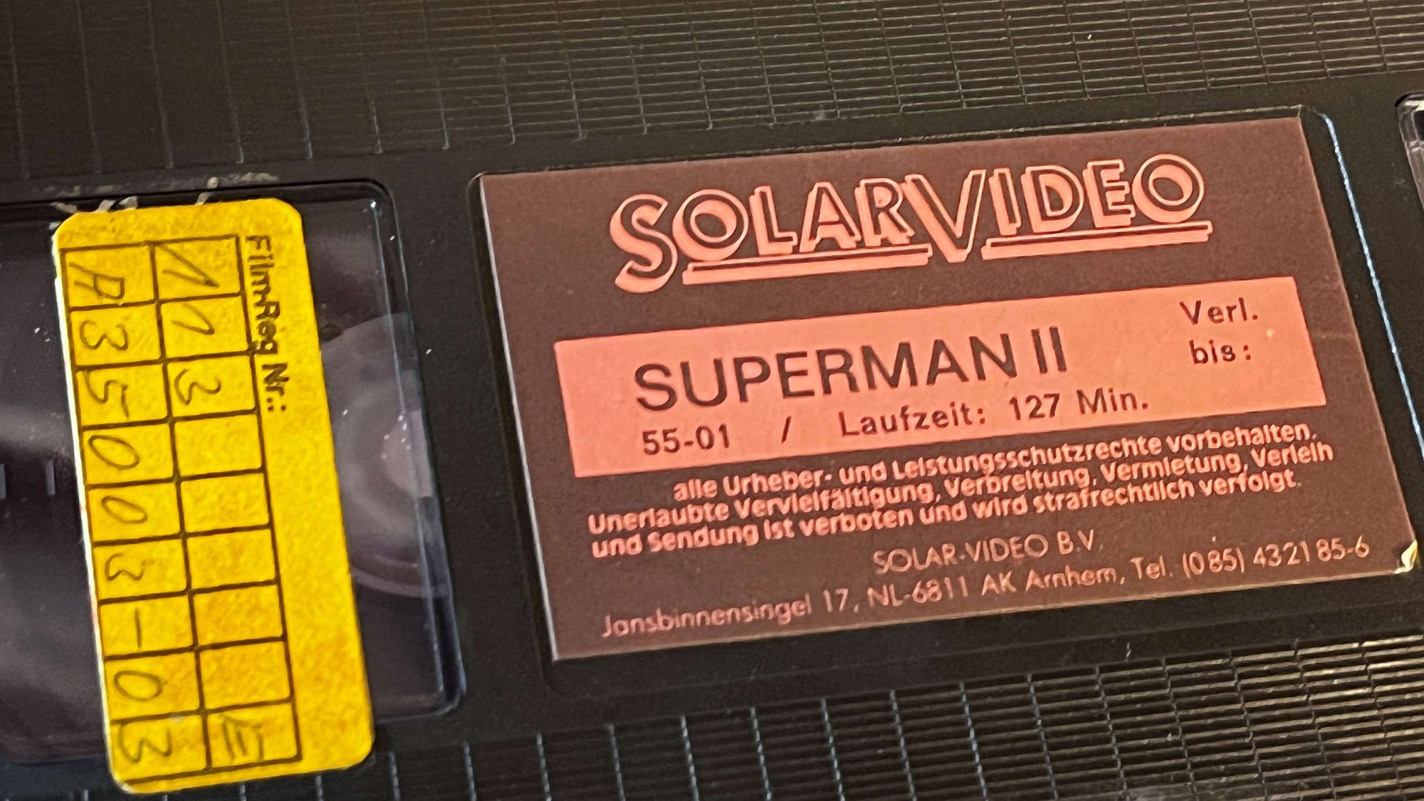 Bald in ihrer Videothek!