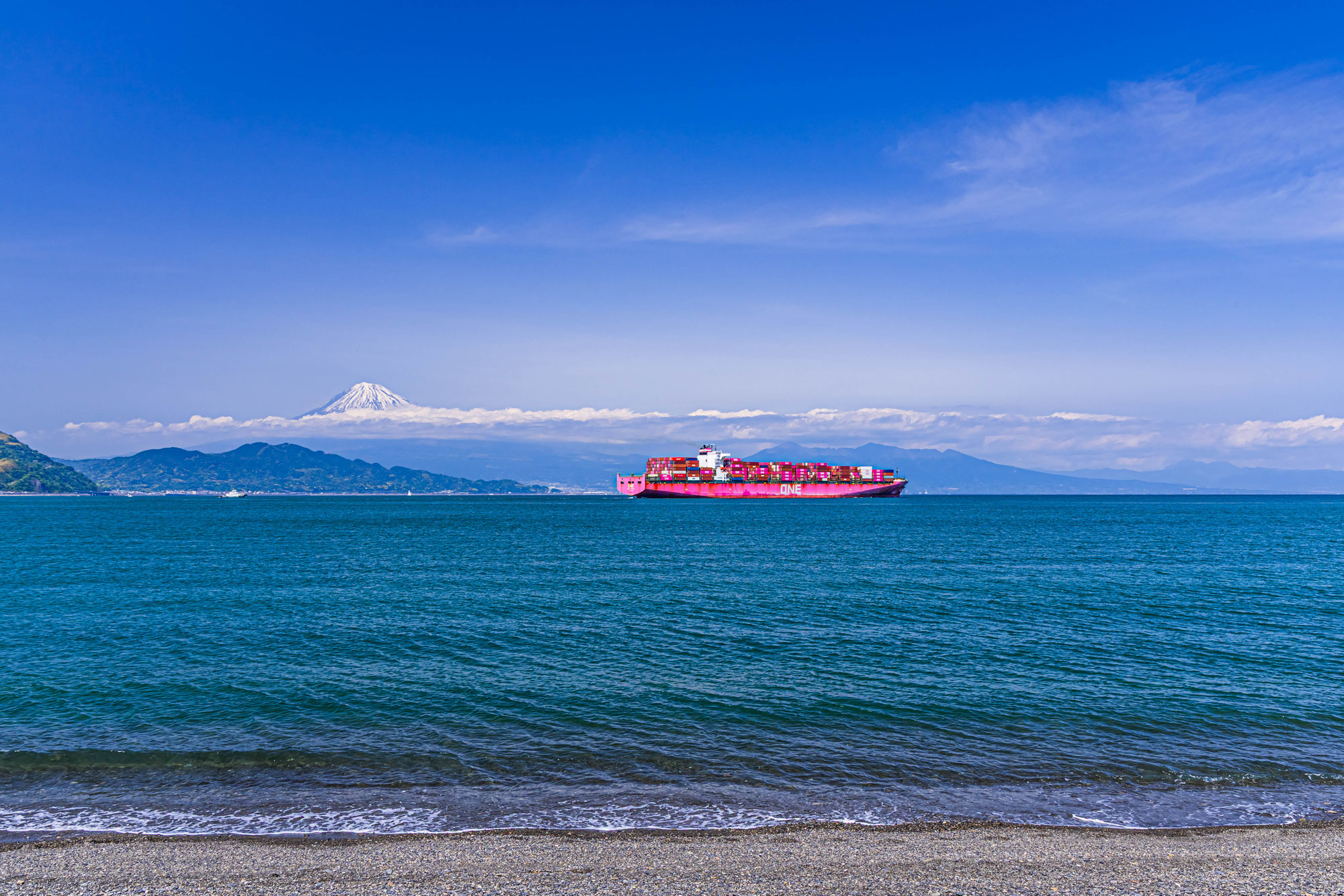 44,698TEU handled in April 2026