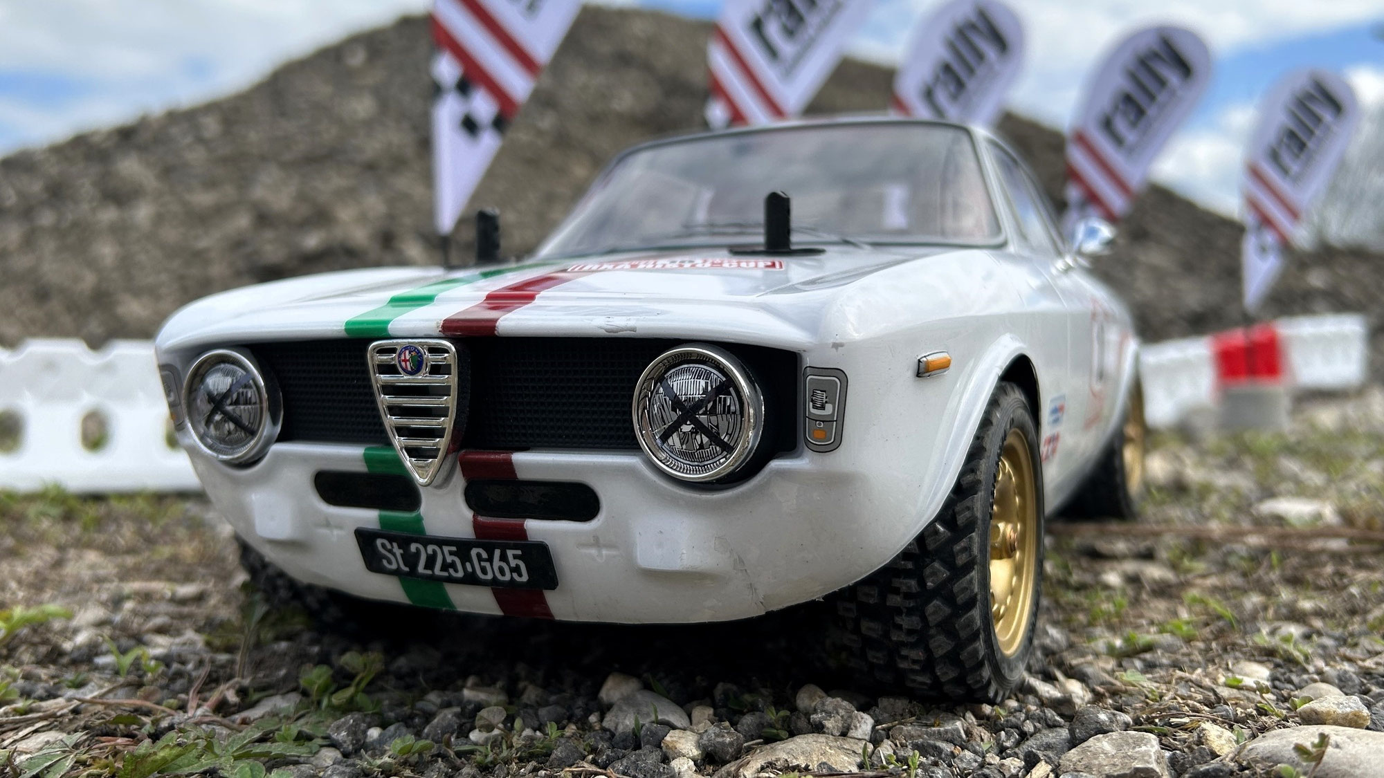 Tamiya M-06 | Alfa Romeo Giulia Sprint GTA | HISTOCUP