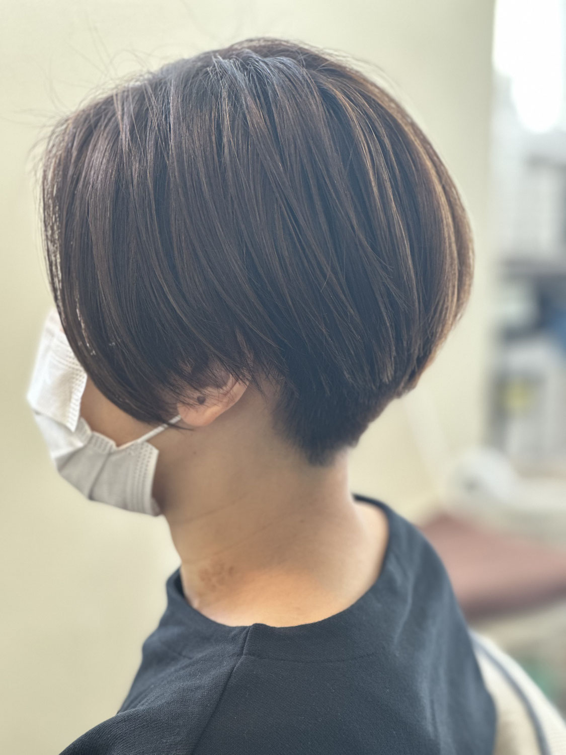 襟足が浮いちゃう方でも乾かすだけで決まるカットできます