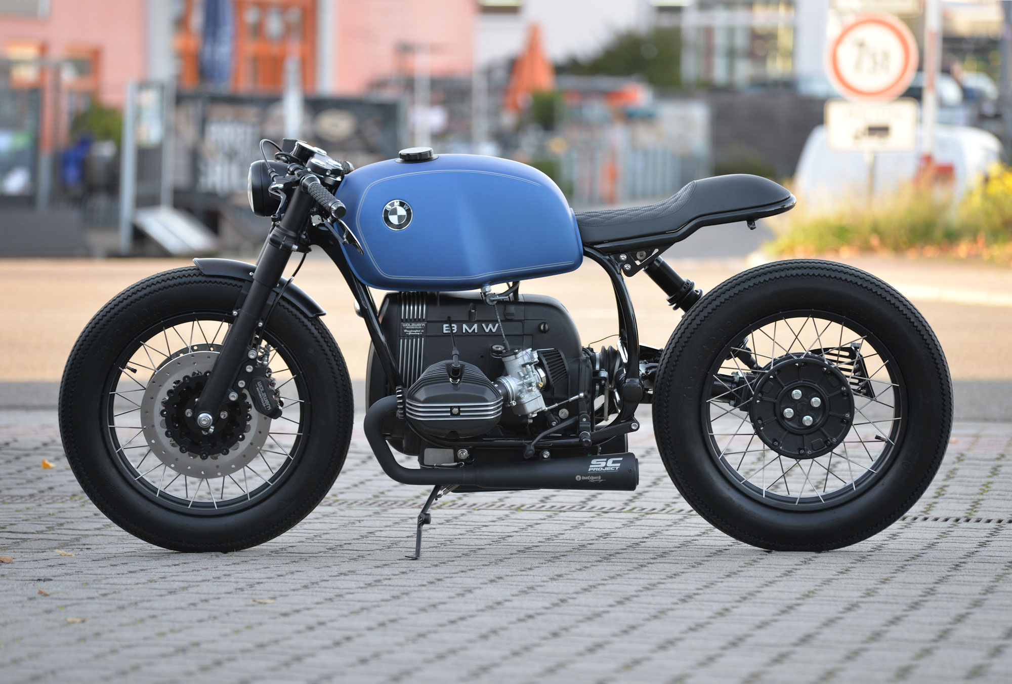 New Bike: SCHIZZO® Cafe Racer "Pro" in Porsche "Aquamarine Blue Matte"!