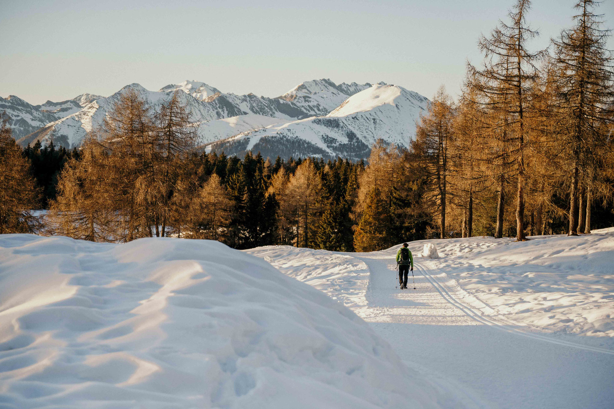Winterzauber auf der Rodenecker-Lüsner-Alm^ Winterwanderweg und Langlaufloipe auf dem Hochplateau | Brixen - Südtirol