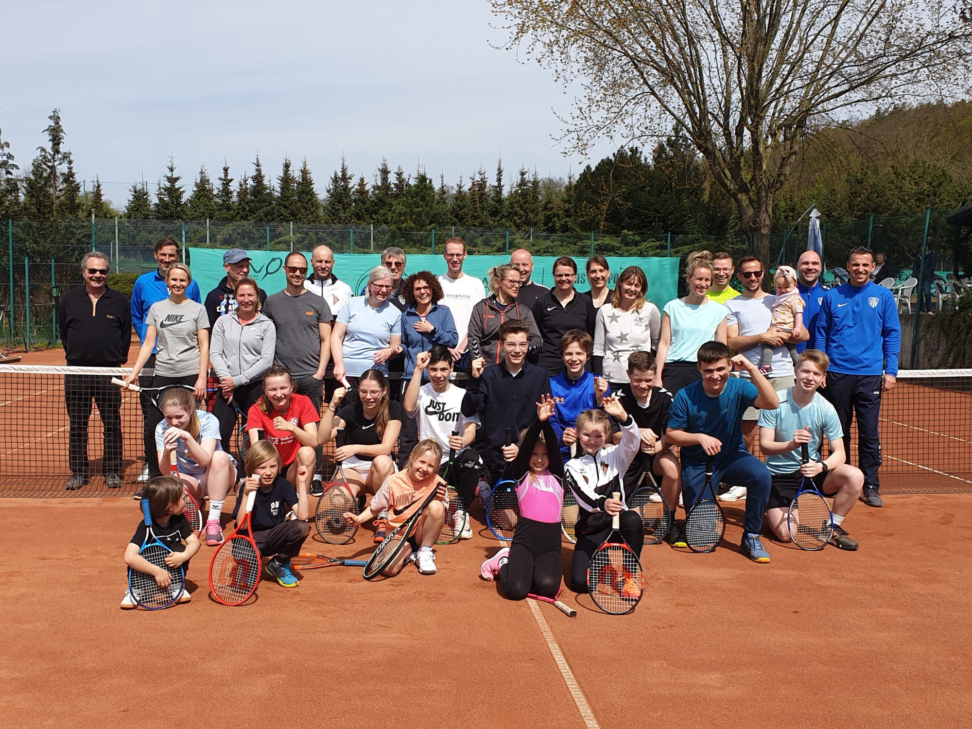 Tennissaison eröffnet