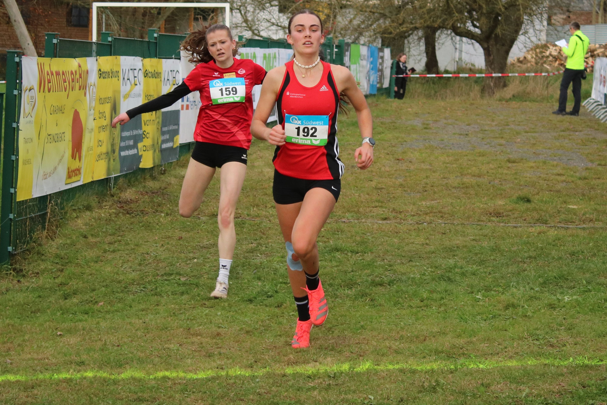 Jule van der Zwaag erkämpft Rheinland-Pfalz Titel im Cross