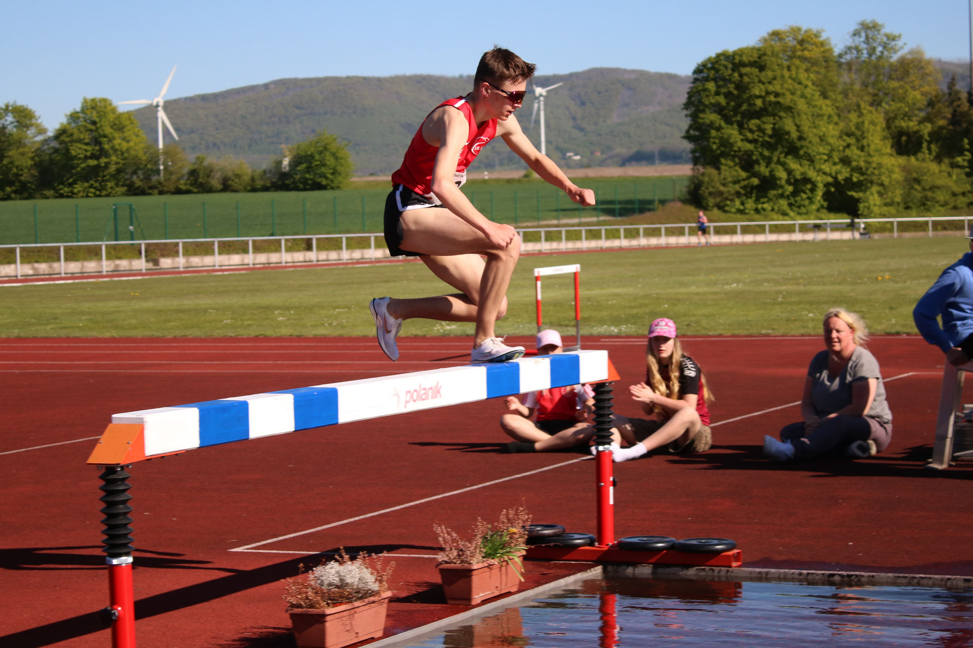 Julius Hehn gewinnt 3.000 Meter Hindernislauf in Bad Harzburg