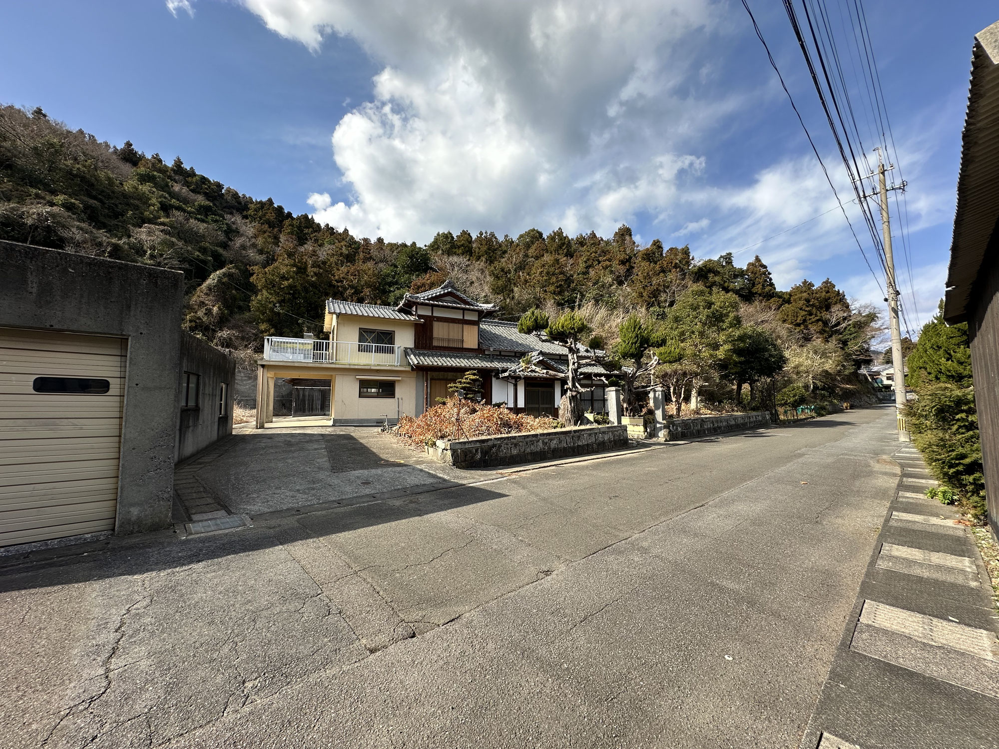 【閑静な住宅地】大分市大字一尺屋売土地　350万円　830.59㎡　251.25坪　坪単価1.4万円