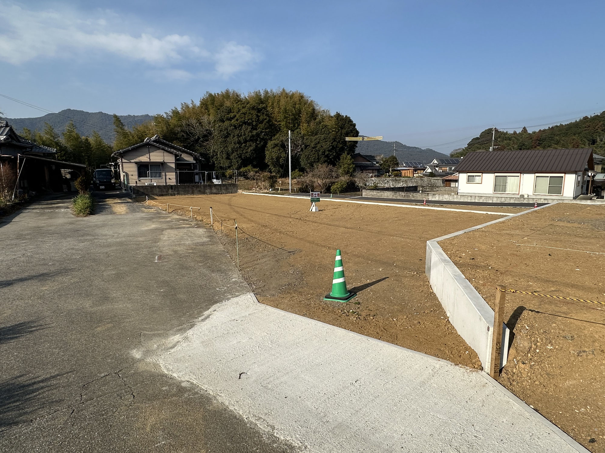 【望月　分譲宅地】770.11万円　坪単価11万円