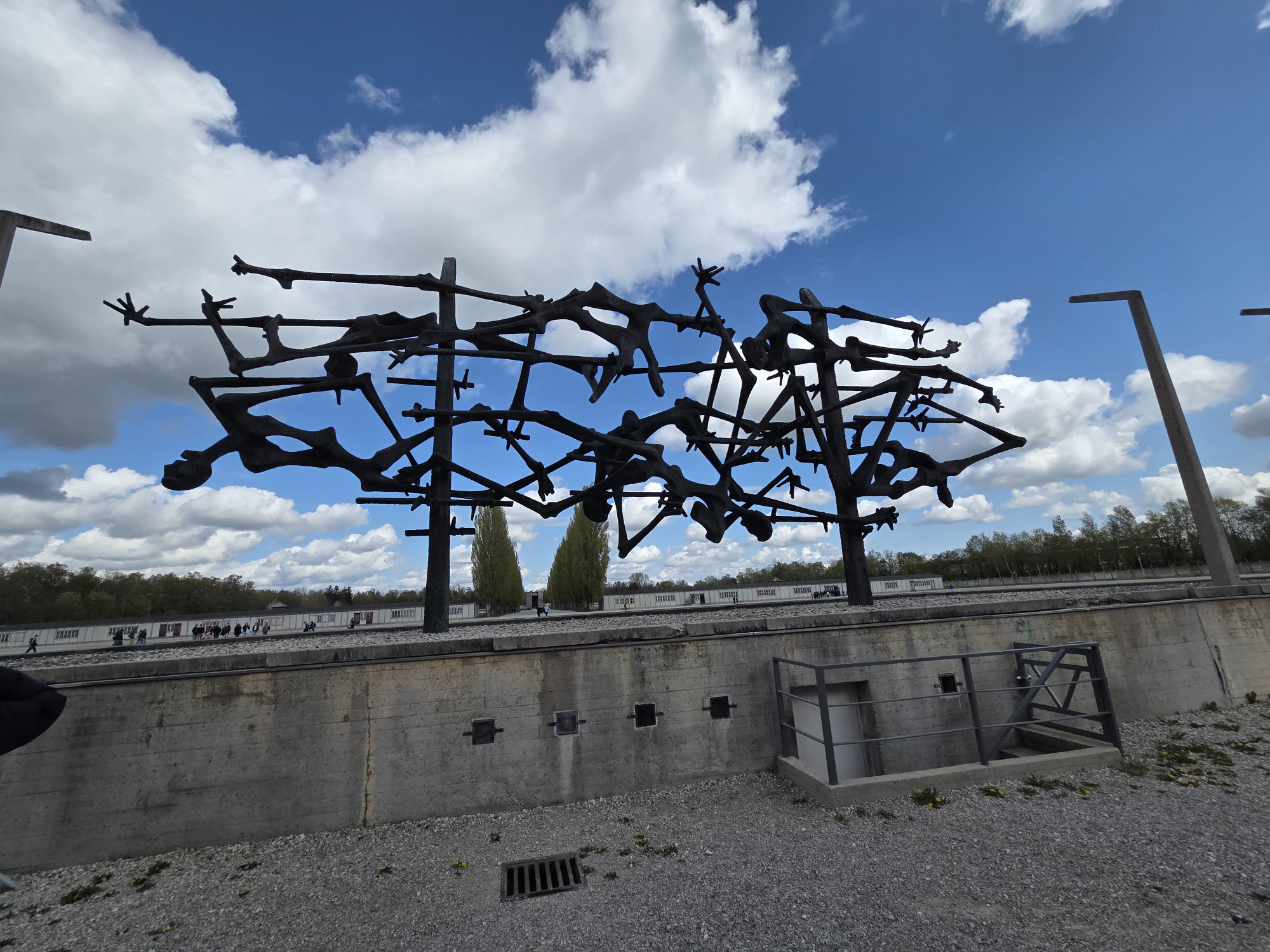 Erinnern, Aufklären, Verantwortung tragen: Der Besuch der KZ-Gedenkstätte Dachau