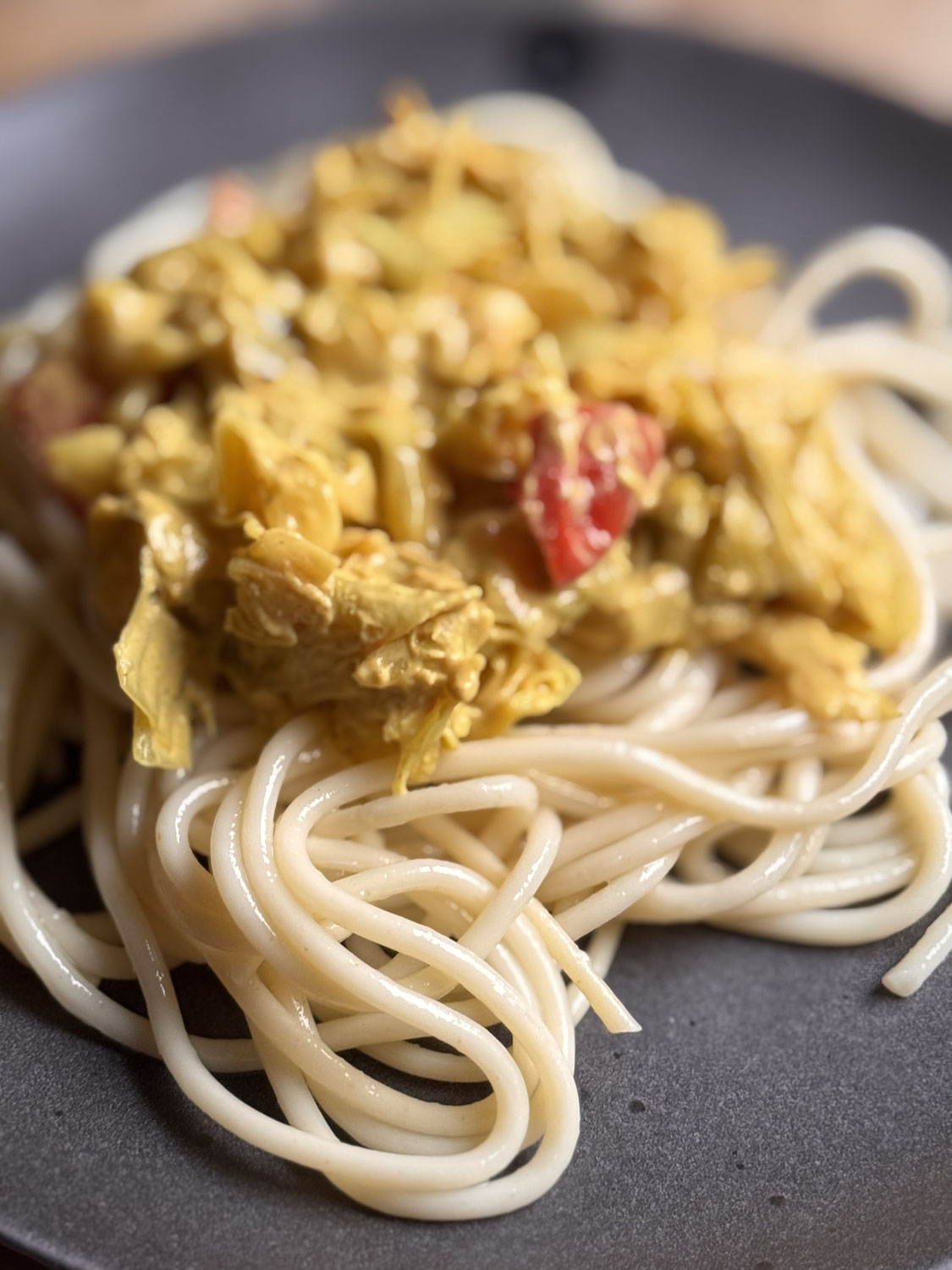 Pasta mit Spitzkohl-Currysauce