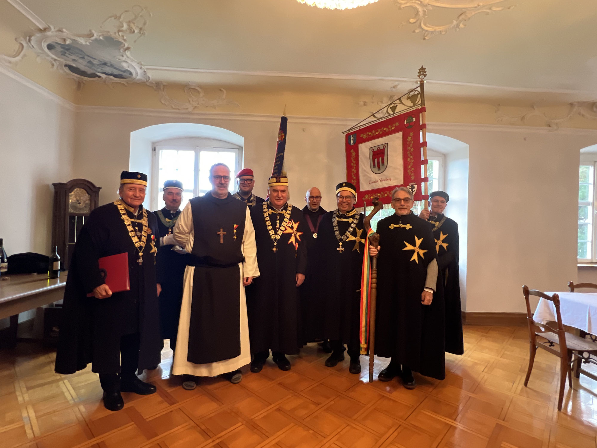 Vorarlberger Weinritter feiern Verbindung mit Kloster Mehrerau