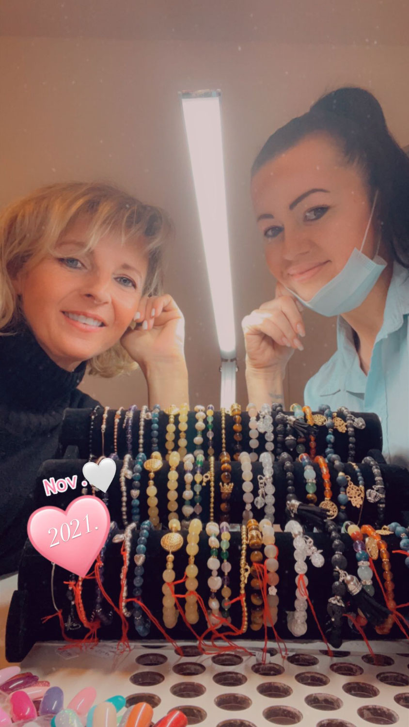 Ledymi-Lapis bei Borica-Nails