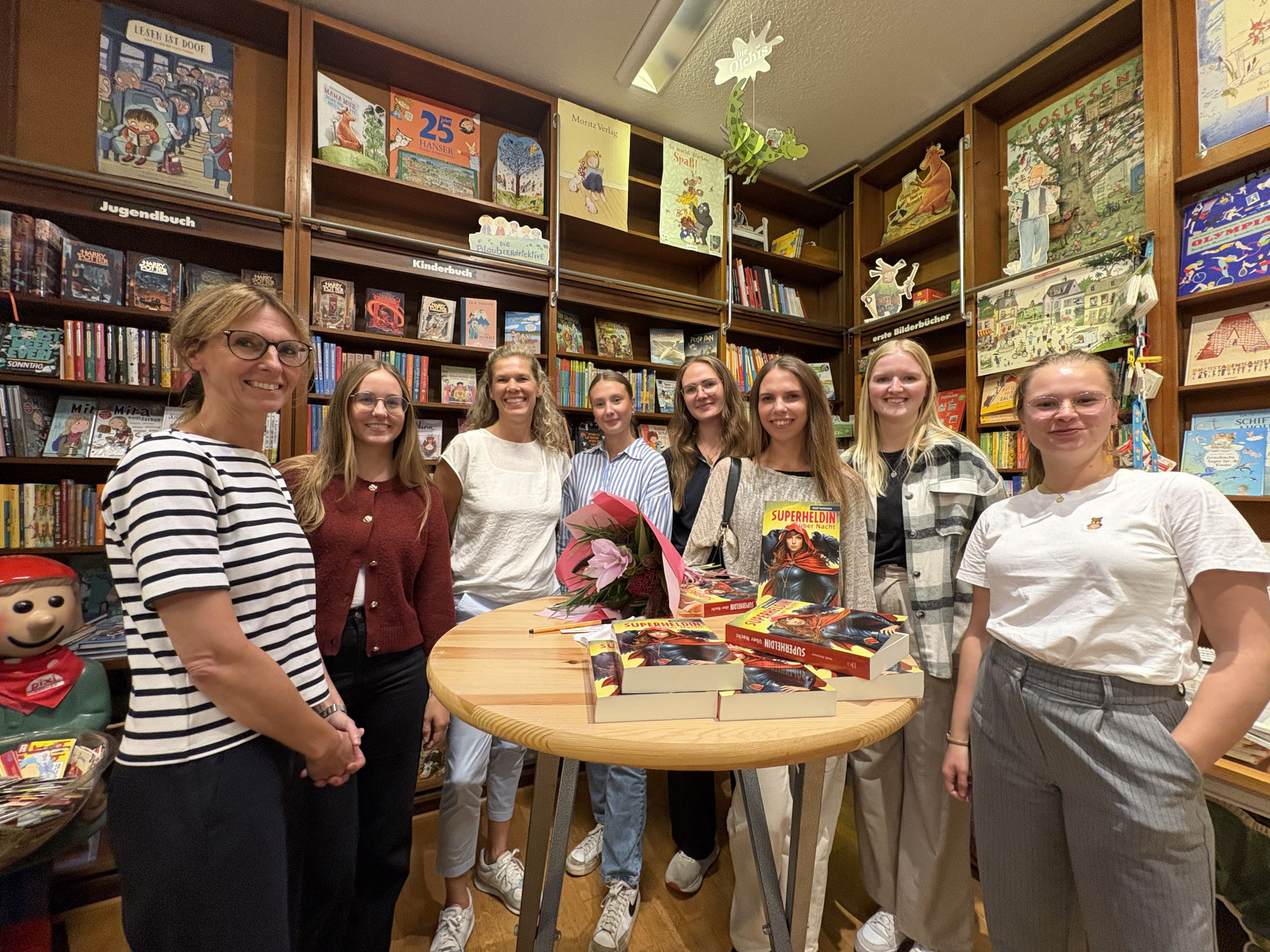 Ex-Referendarin stellt ihr Jugendbuch vor – Fachseminar Deutsch bei Lesung in Oldenburg