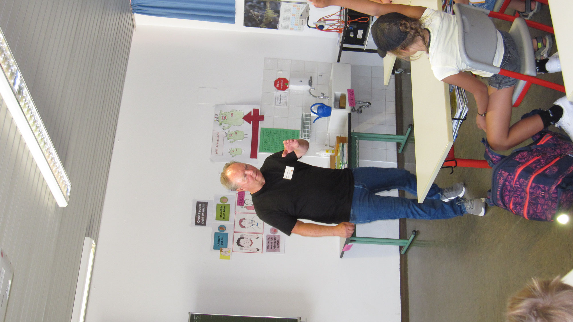 Willi Harhammer unterstützt Schulen und Klassen zum Thema erneuerbare Energien Solartechnik und Wärmepumpen