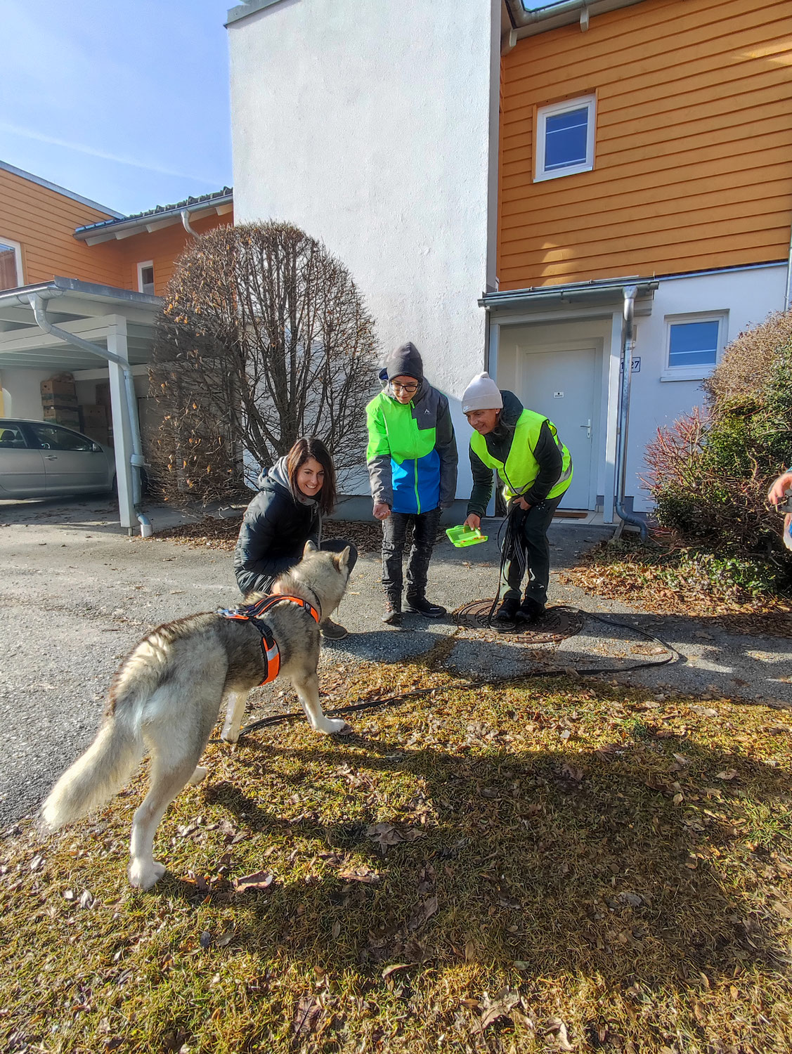 Besuch der Rettungshunde vom Roten Kreuz Gröbming