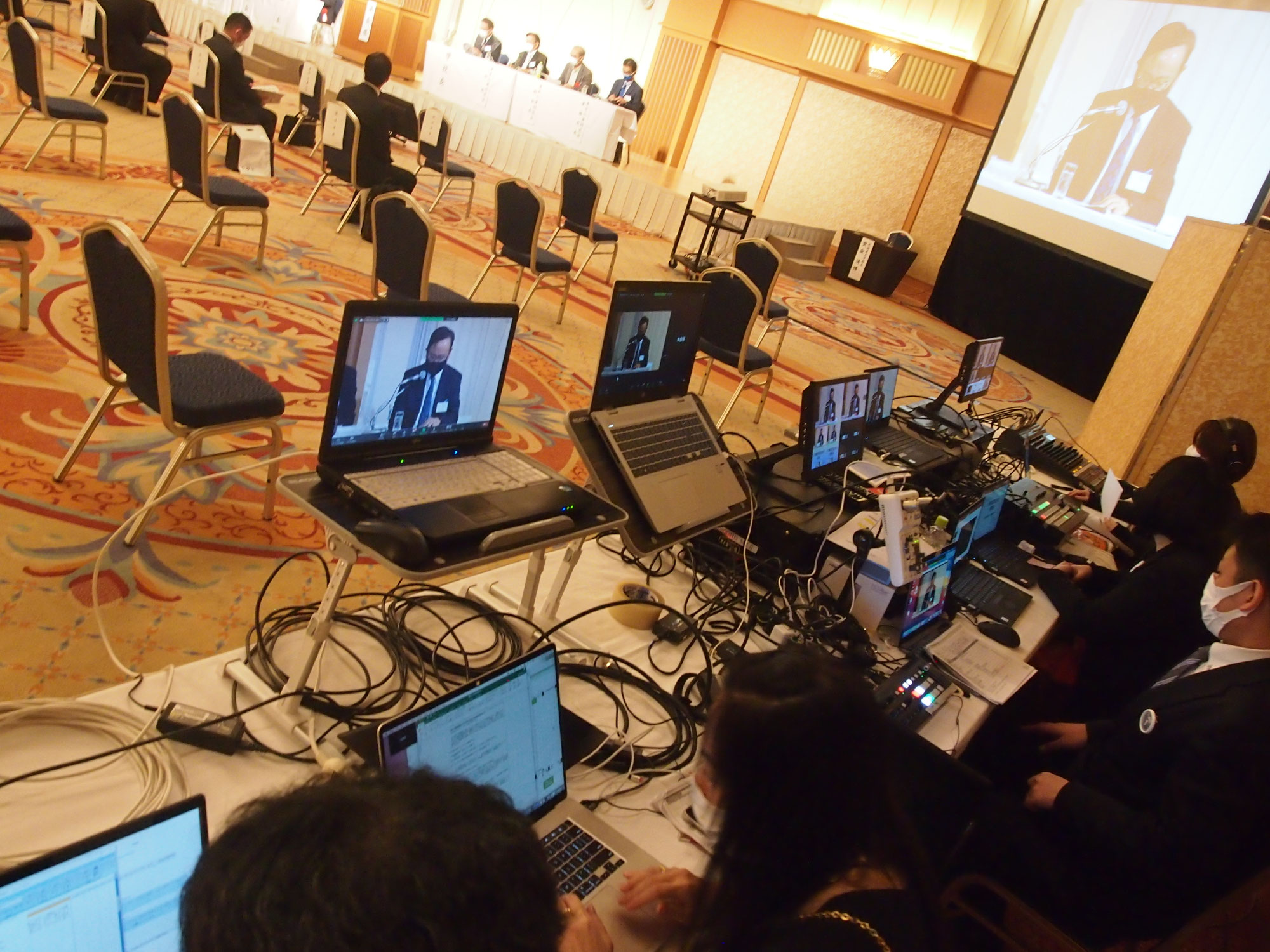 【ハイブリッド開催総会懇親会】
