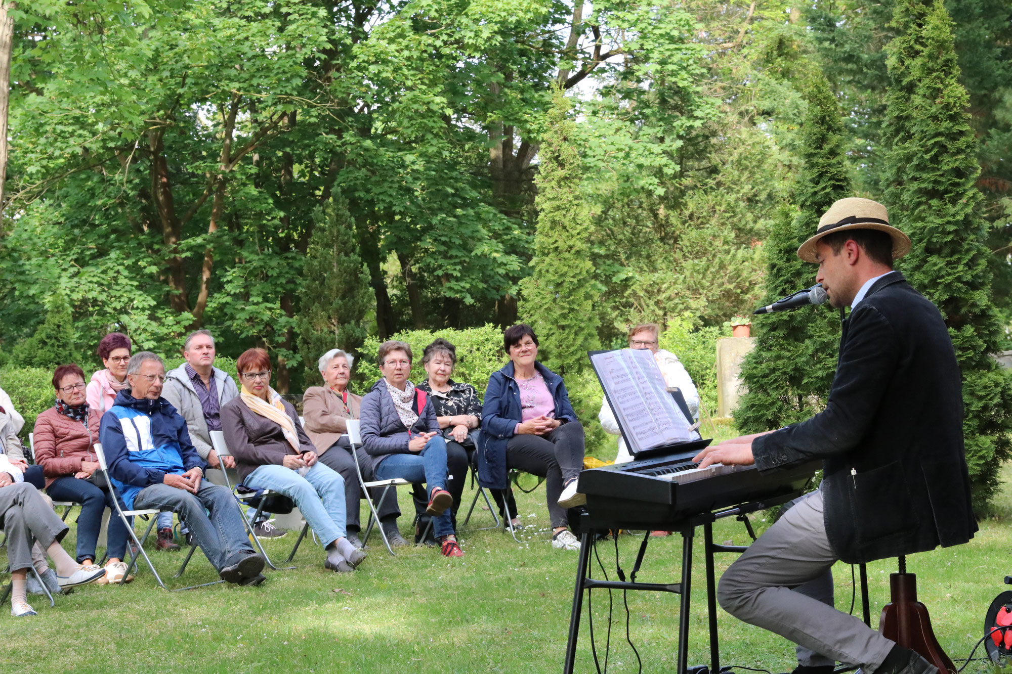Freitag 16. Juni - Auferstehungskirche Rathenow
