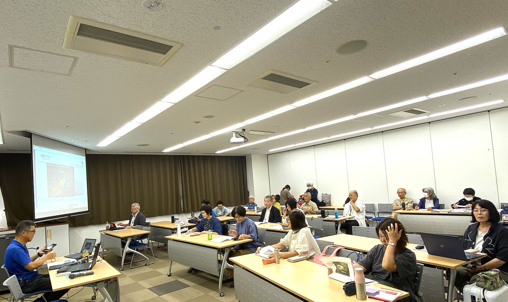 2025年9月講習会、個別相談会、スマホ教室の開催報告書