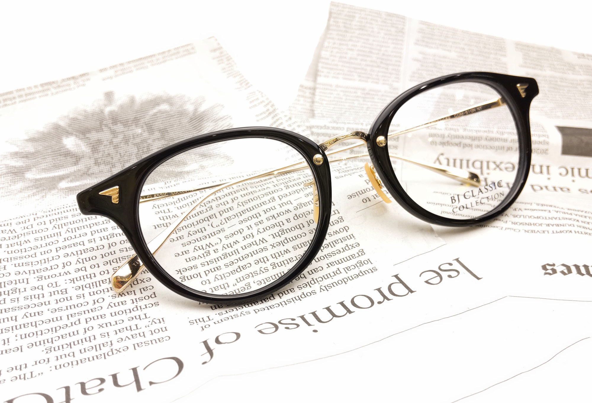 手放せなくなる眼鏡です。BJ CLASSIC COLLECTIONのCOM-510N NT