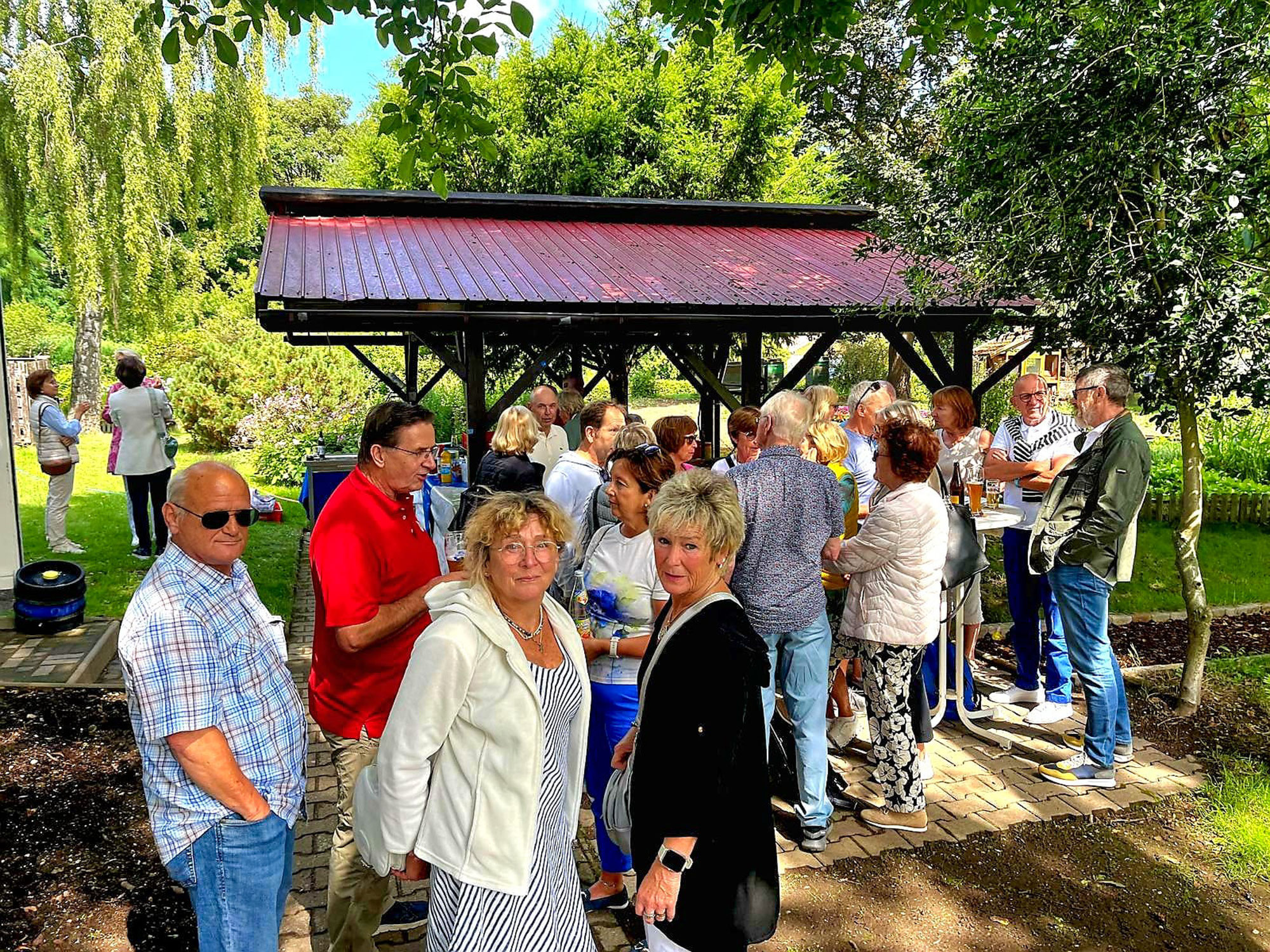 Frühschoppen 2025: Gute Stimmung im Grünen