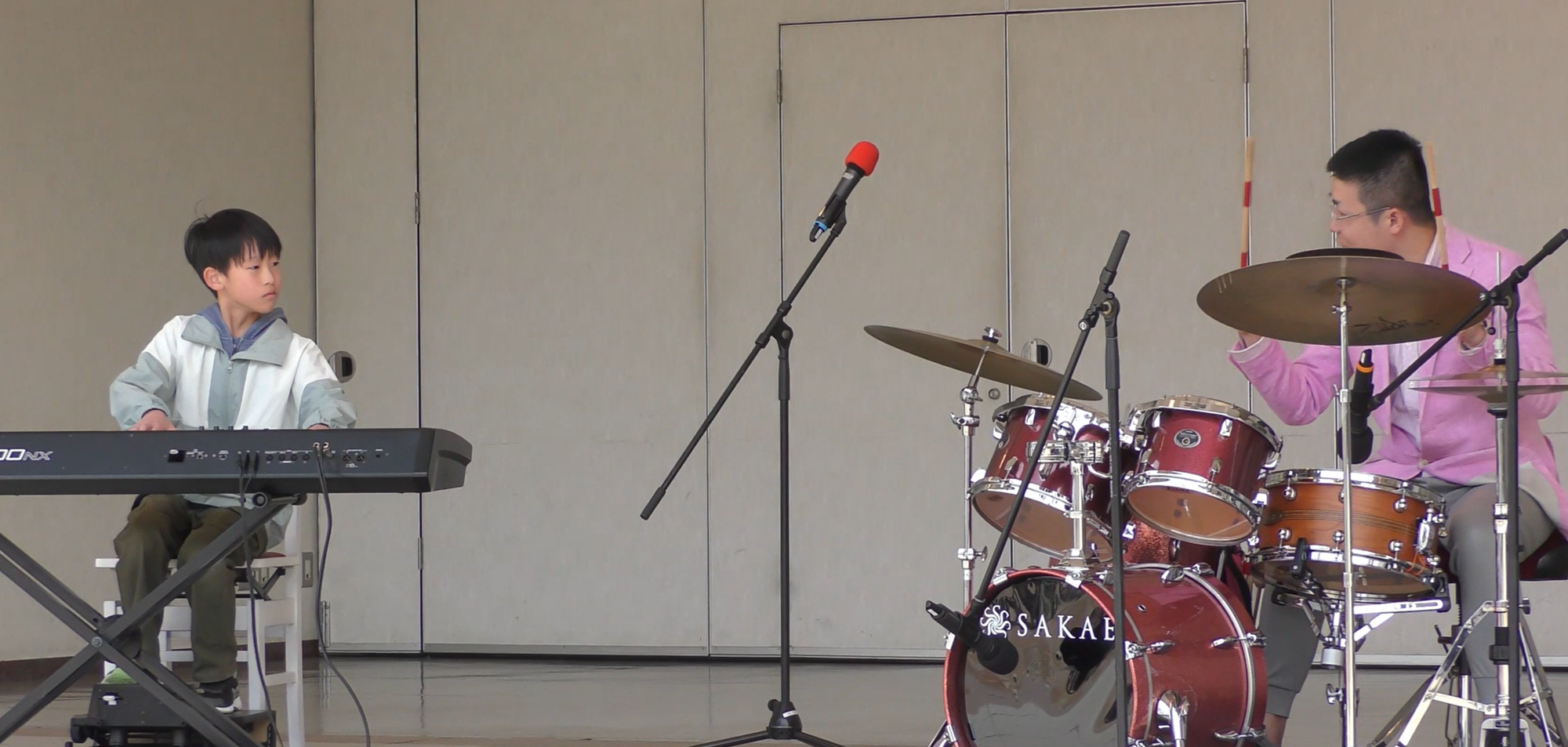 生徒さんと代表のコラボ！さくらまつりで演奏させていただきました♪