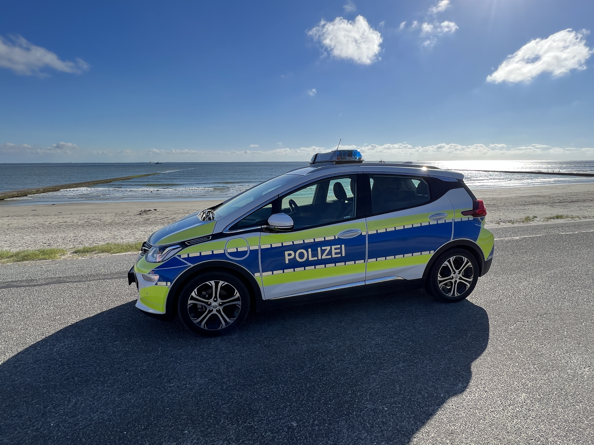 Leblose Person am Borkumer Nordbad im Wasser entdeckt