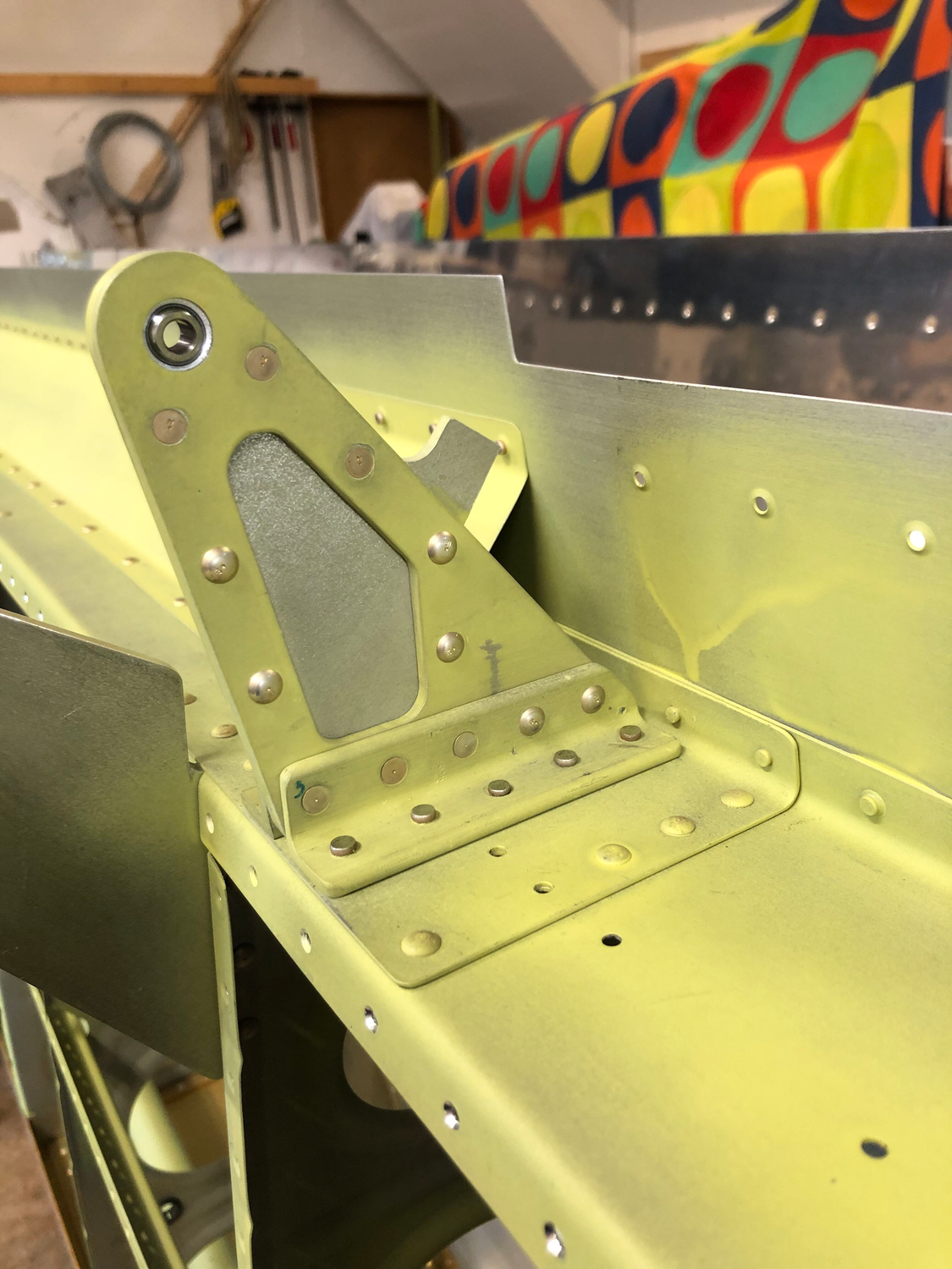 Wings - Inboard Aileron Hinge Bracket