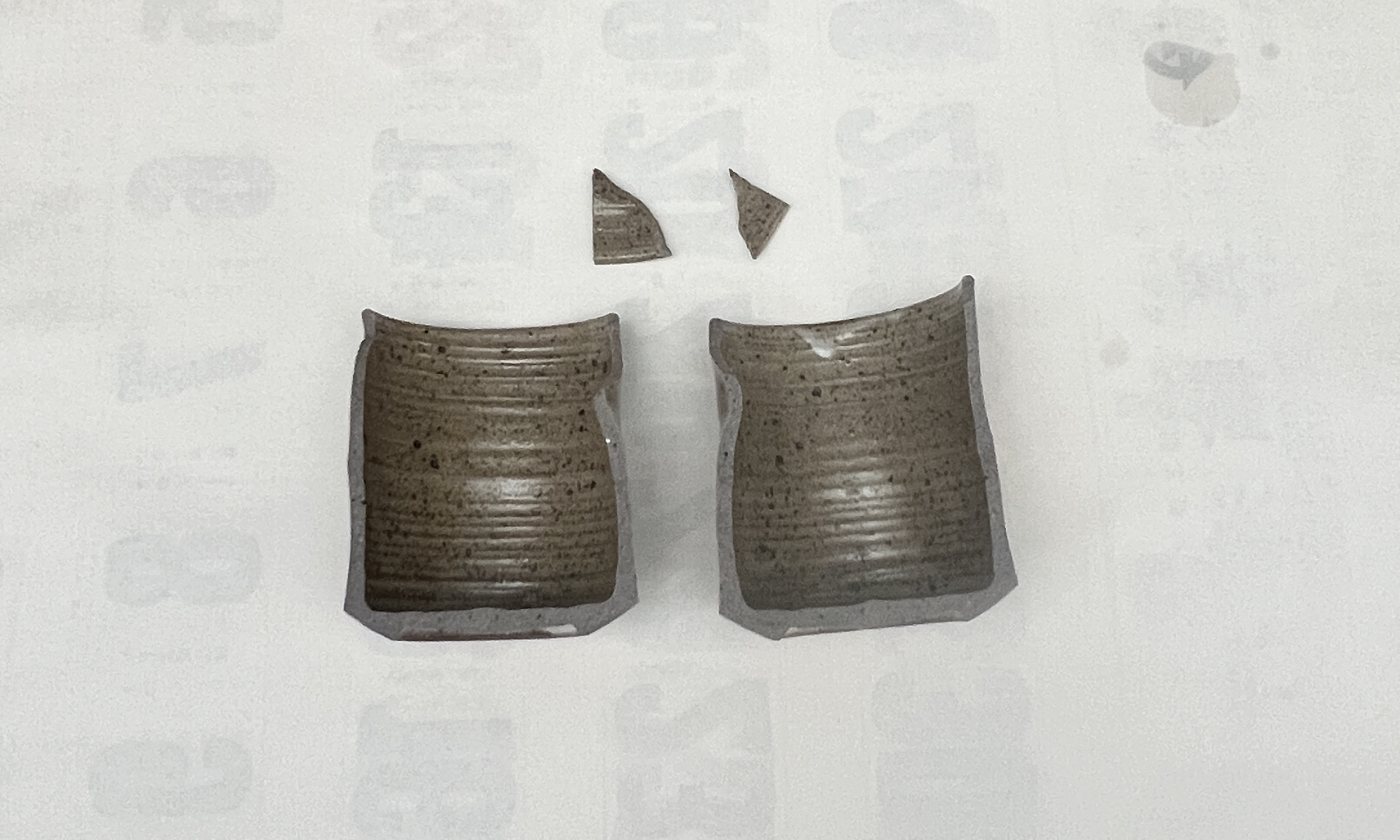 金継で繕った湯呑です
