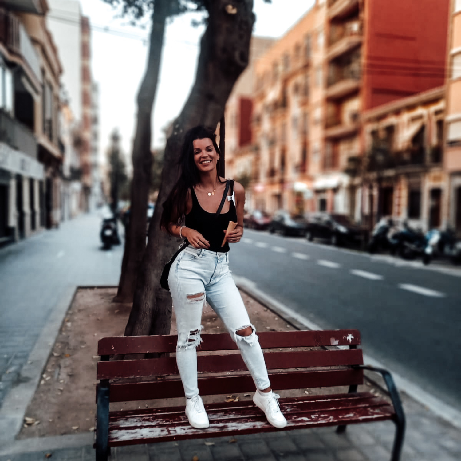 VALENCIA, I AM YOURS NOW.