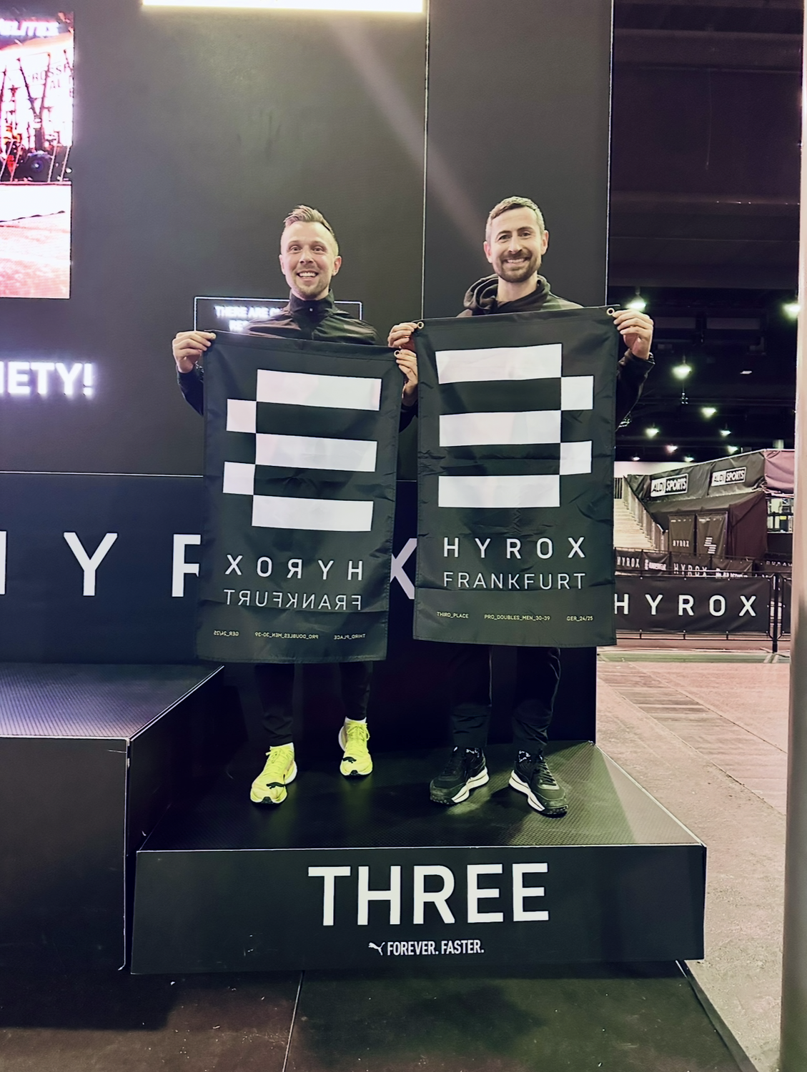 Podium in Frankfurt: Christoph Wieloch feiert Platz 3 bei HYROX Pro Doubles