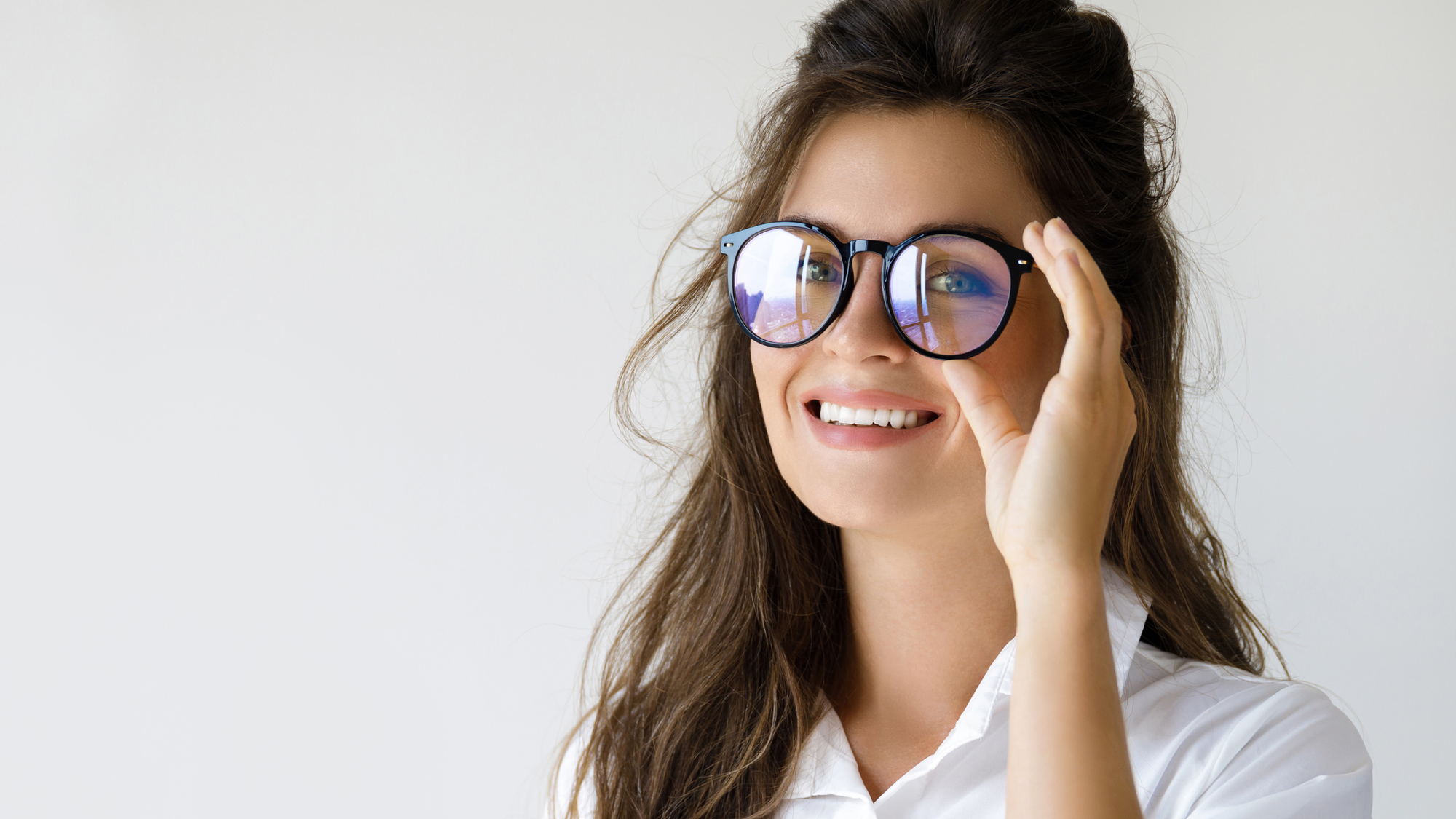 TRATTAMENTI PER LENTI: come rendere i vostri occhiali più forti e pratici